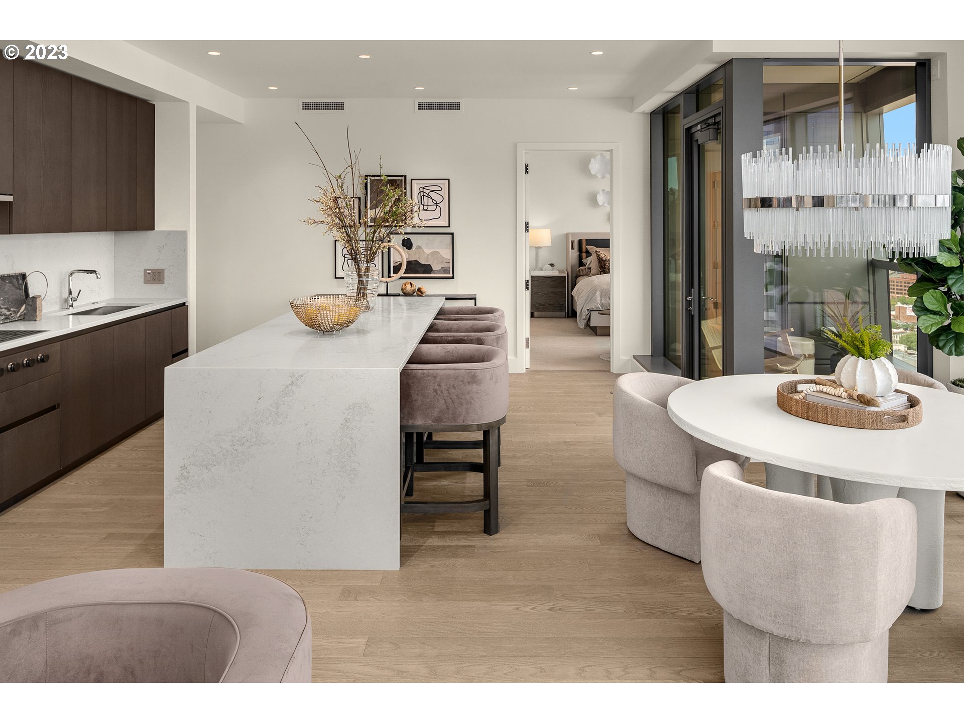 550 SW 10th AVE 2404