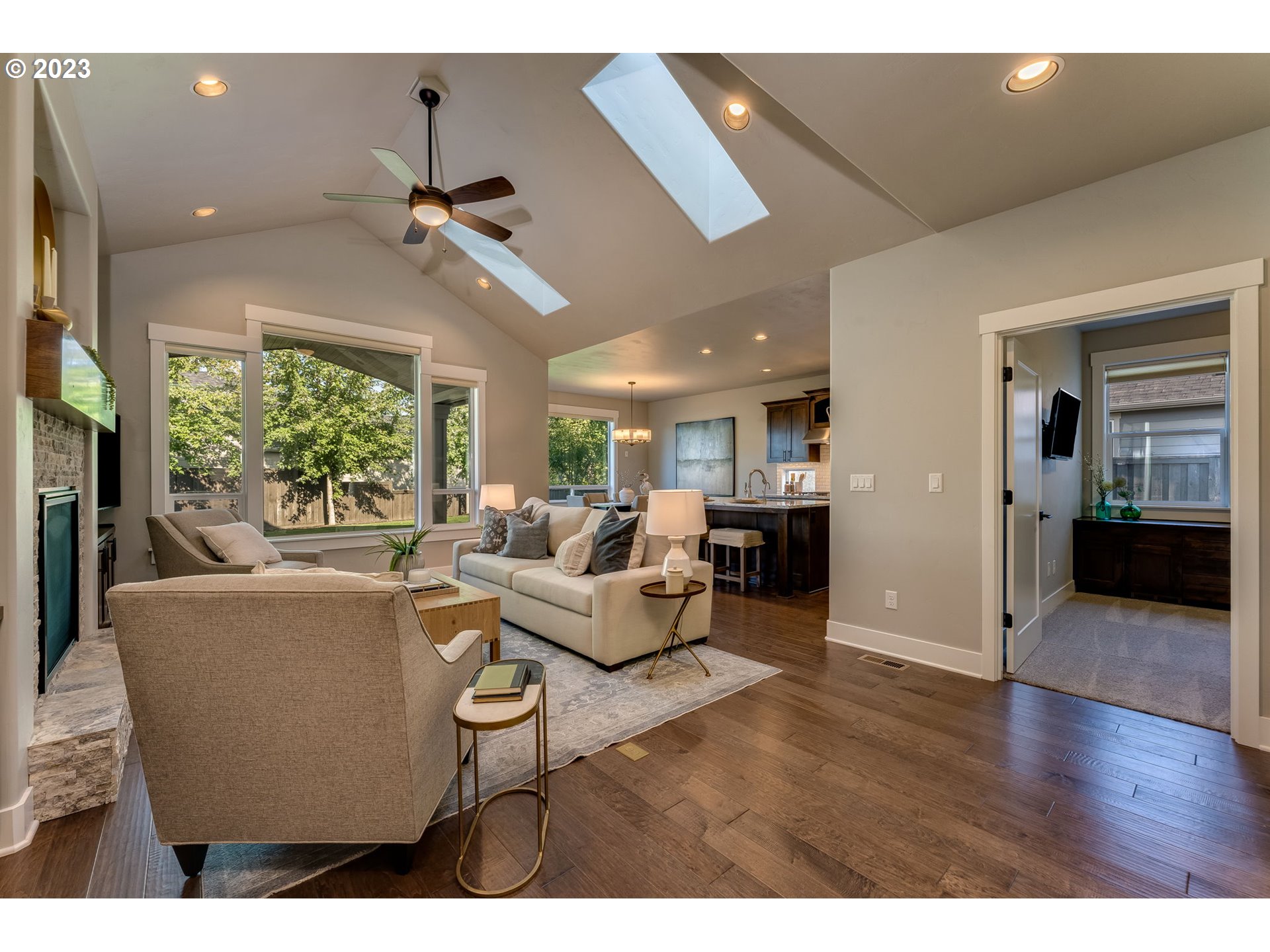 7430 SW ARBOR LAKE DR