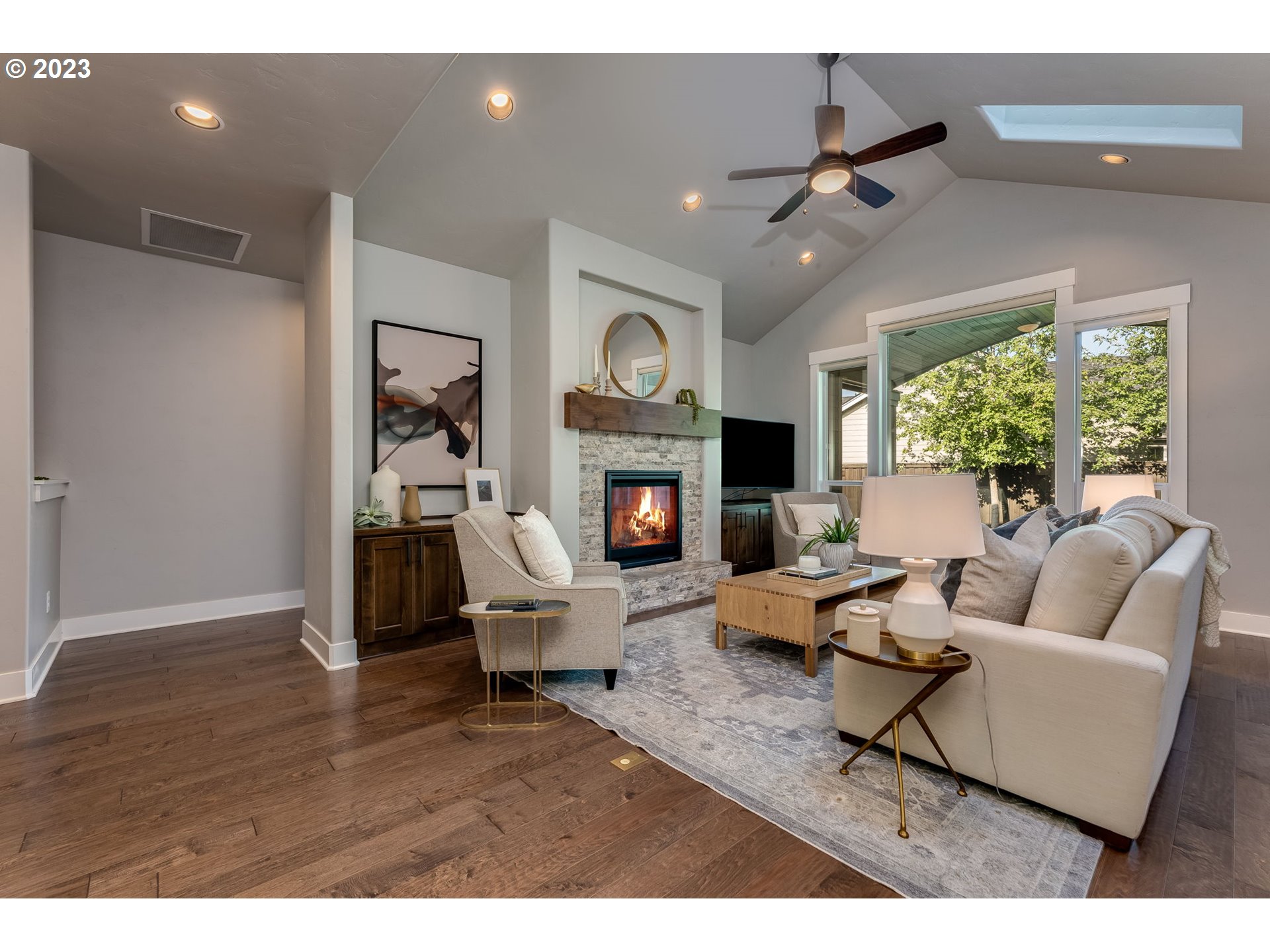 7430 SW ARBOR LAKE DR