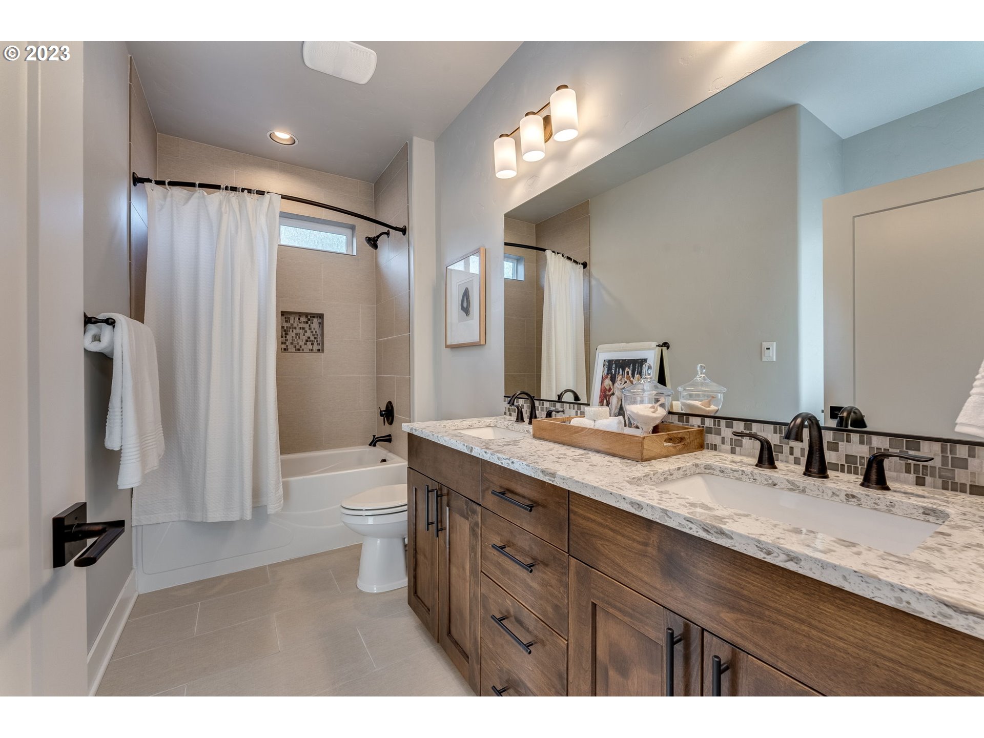 7430 SW ARBOR LAKE DR