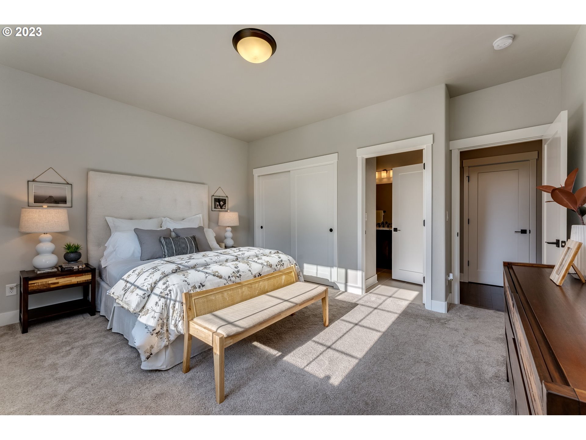 7430 SW ARBOR LAKE DR