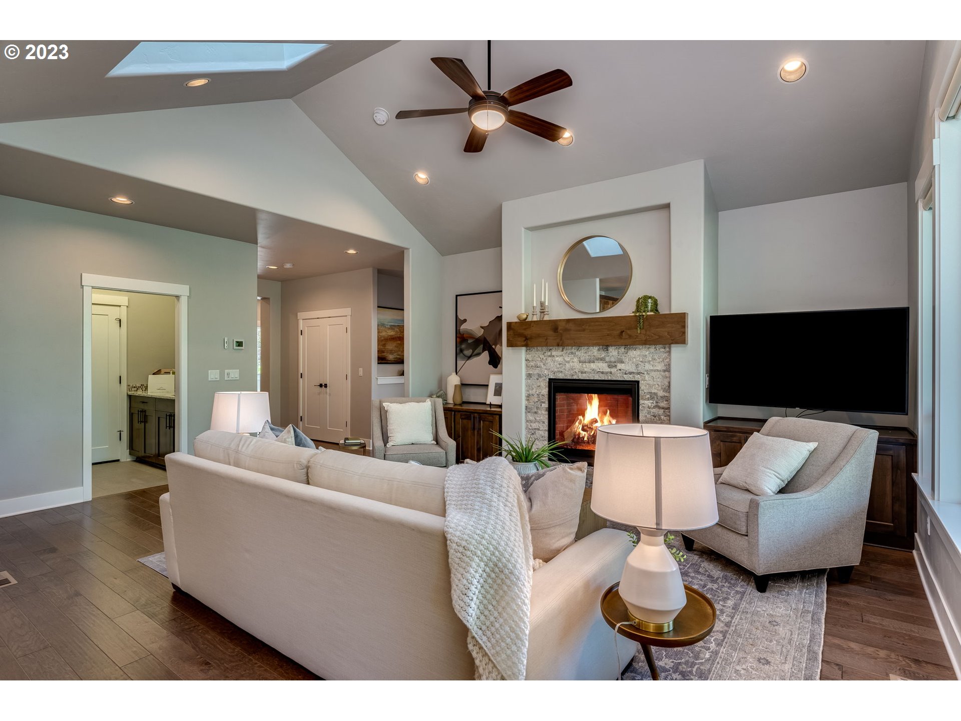 7430 SW ARBOR LAKE DR