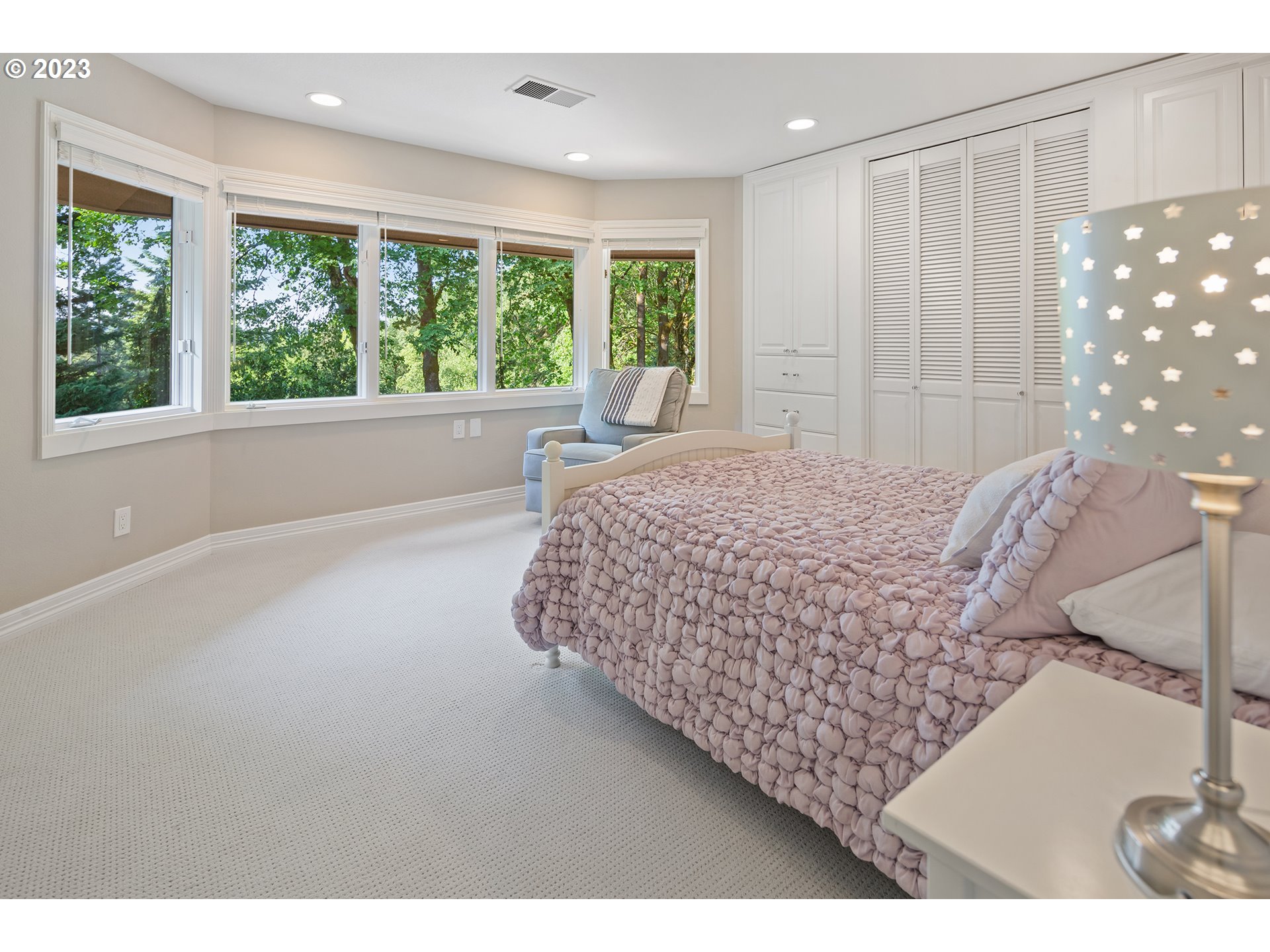 7 DOVER WAY