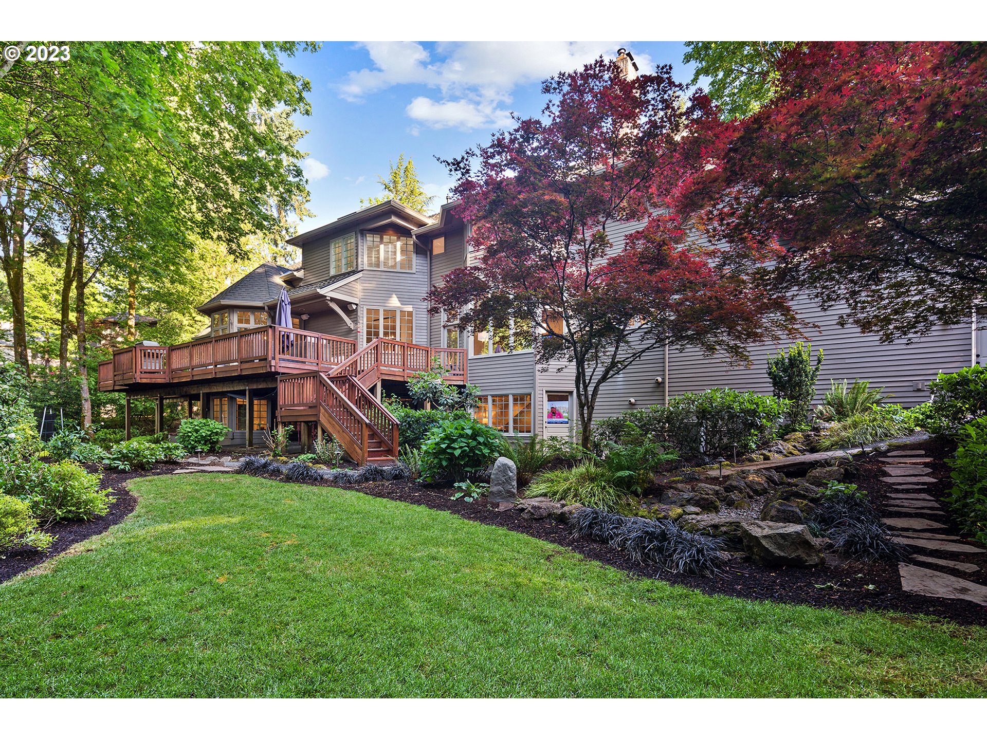 7 DOVER WAY