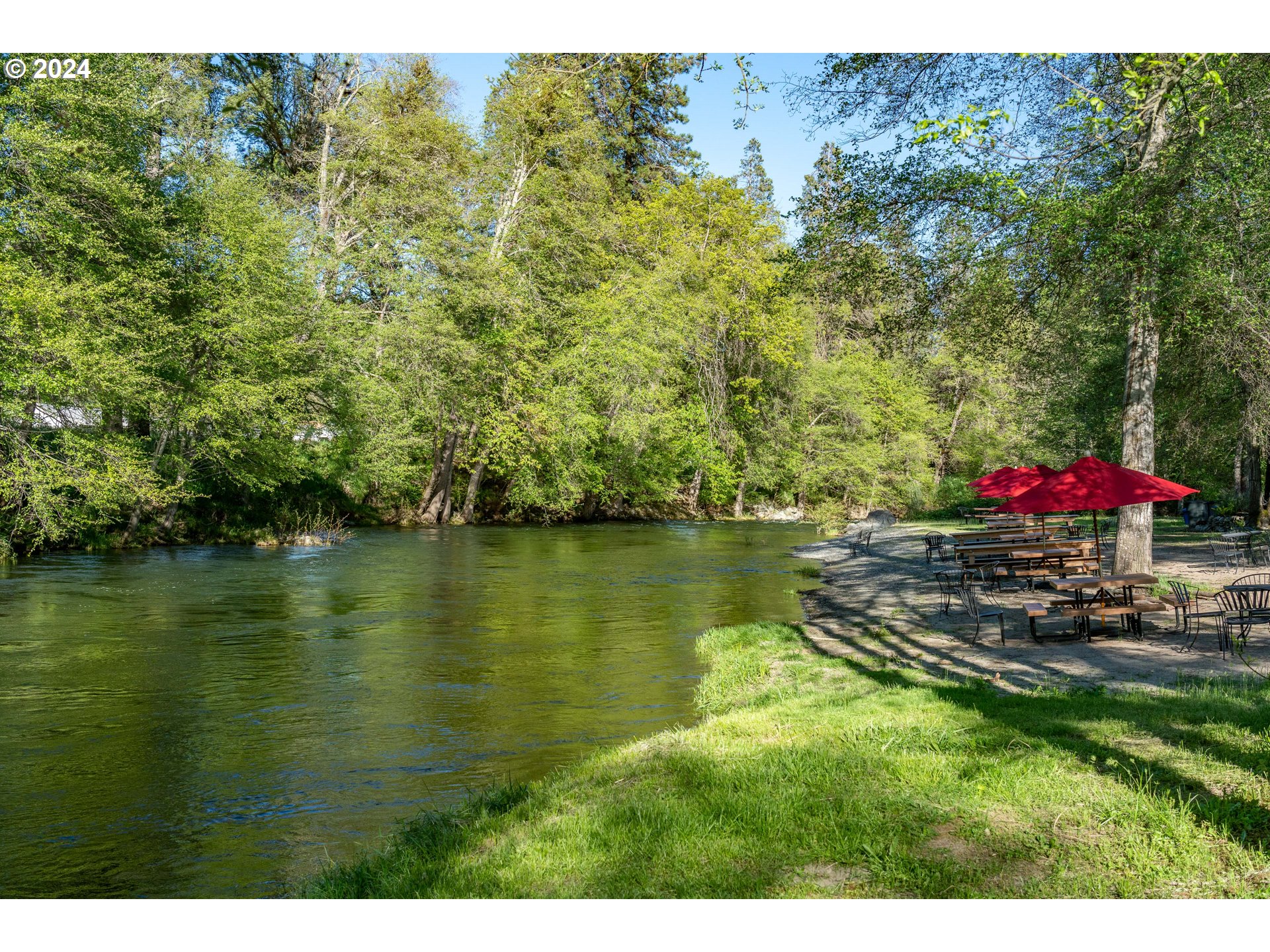 11777 Highway 238