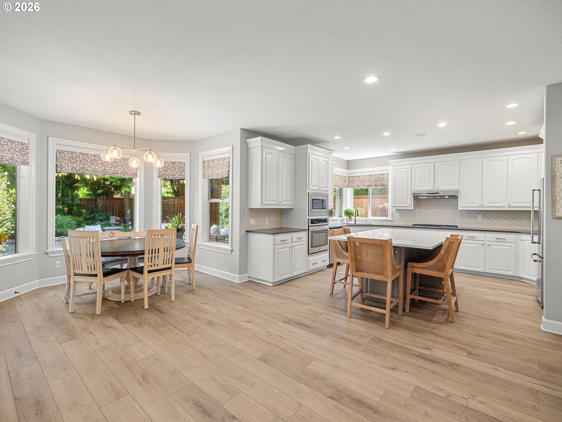 1088 DOLLAR ST
