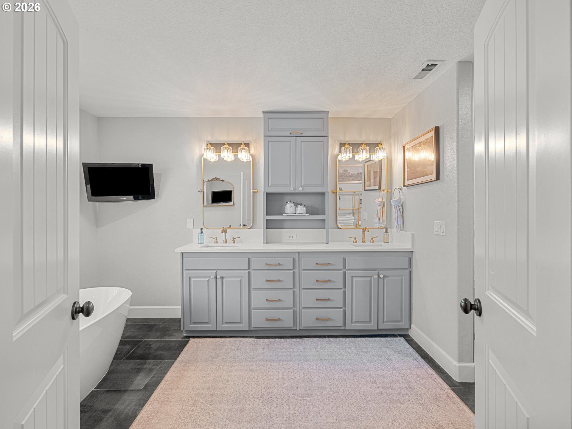 1088 DOLLAR ST