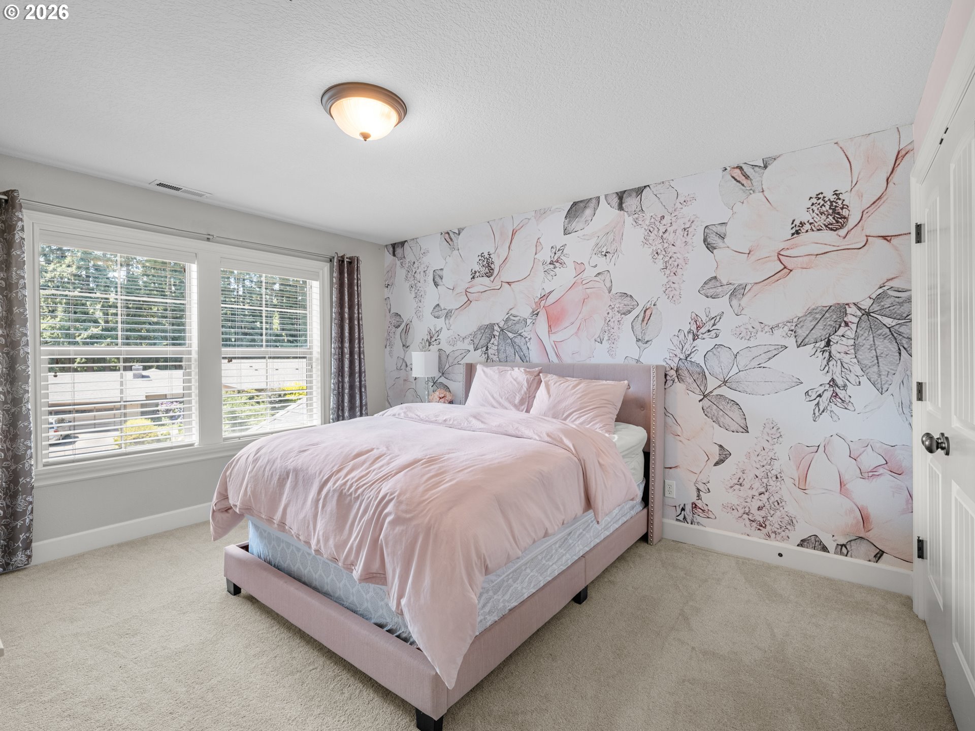 1088 DOLLAR ST