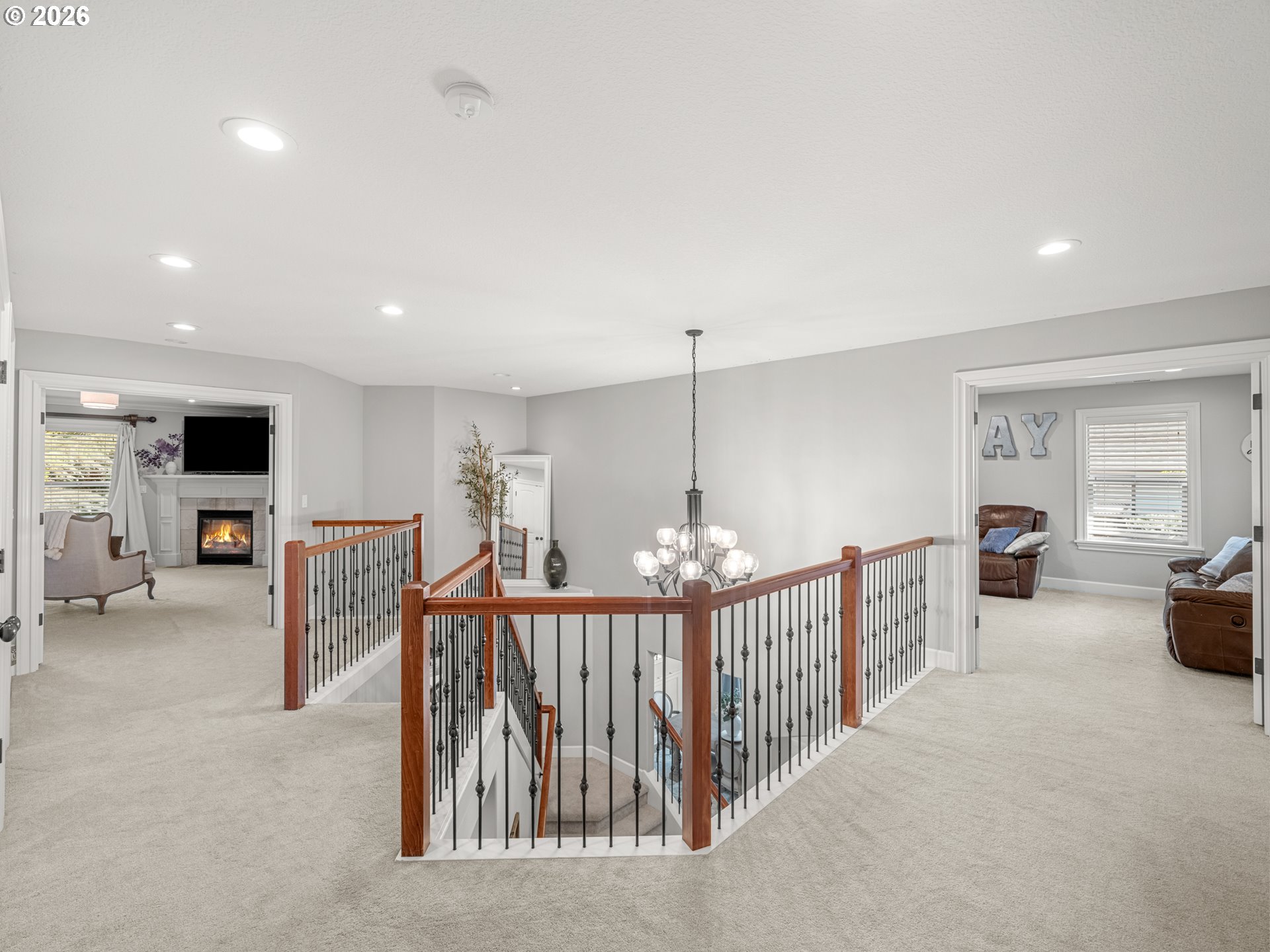 1088 DOLLAR ST