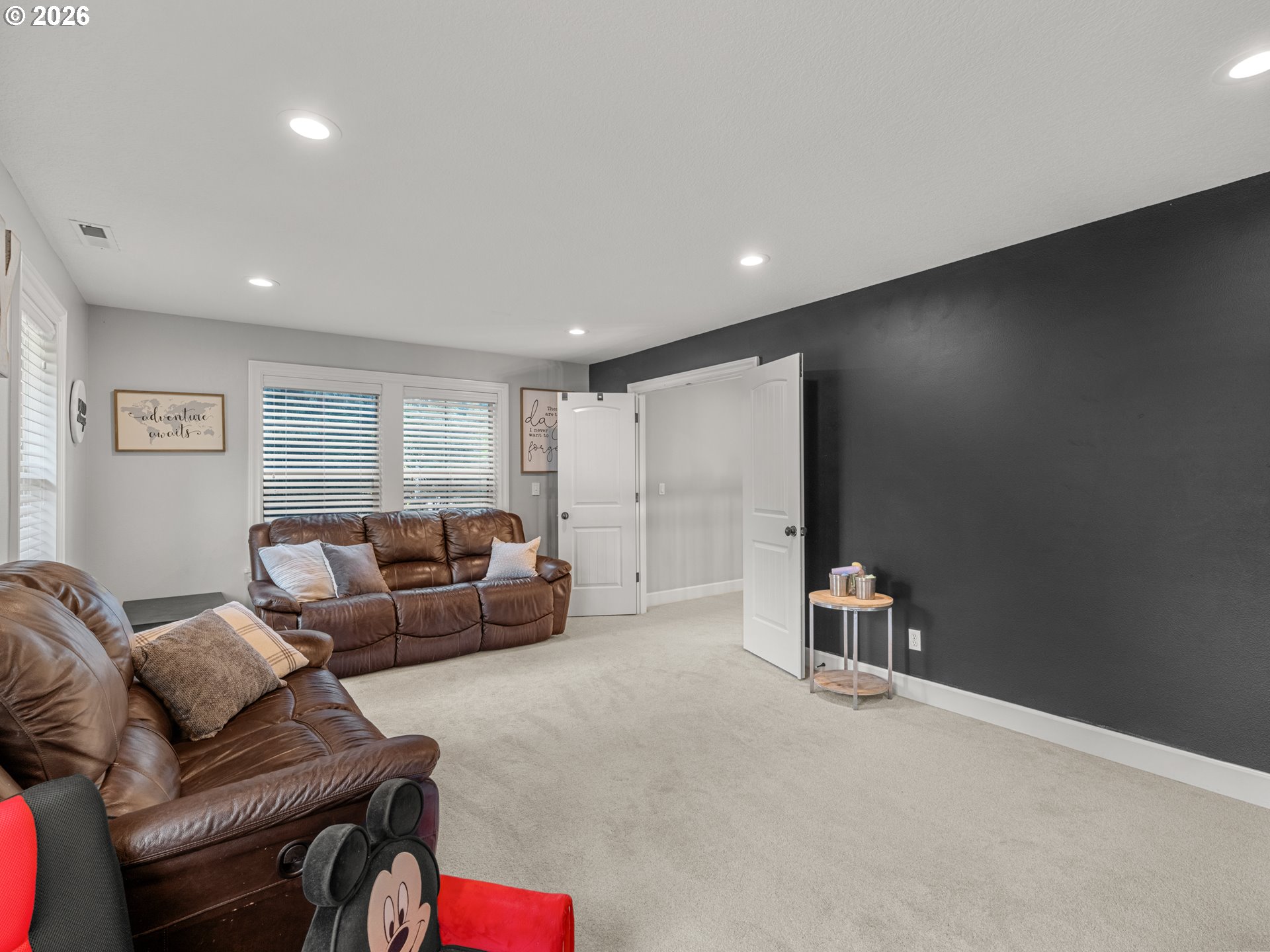 1088 DOLLAR ST