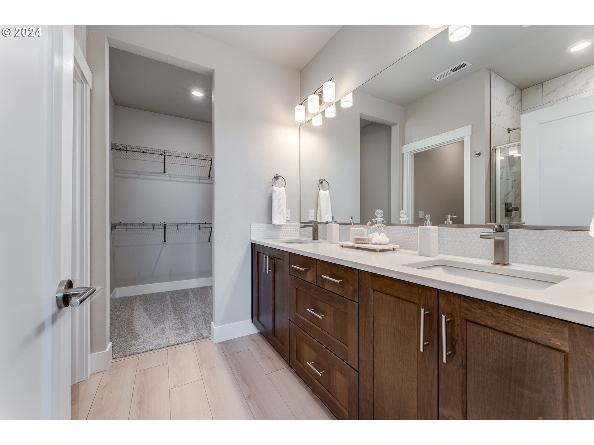 7717 SE Lumberton ST