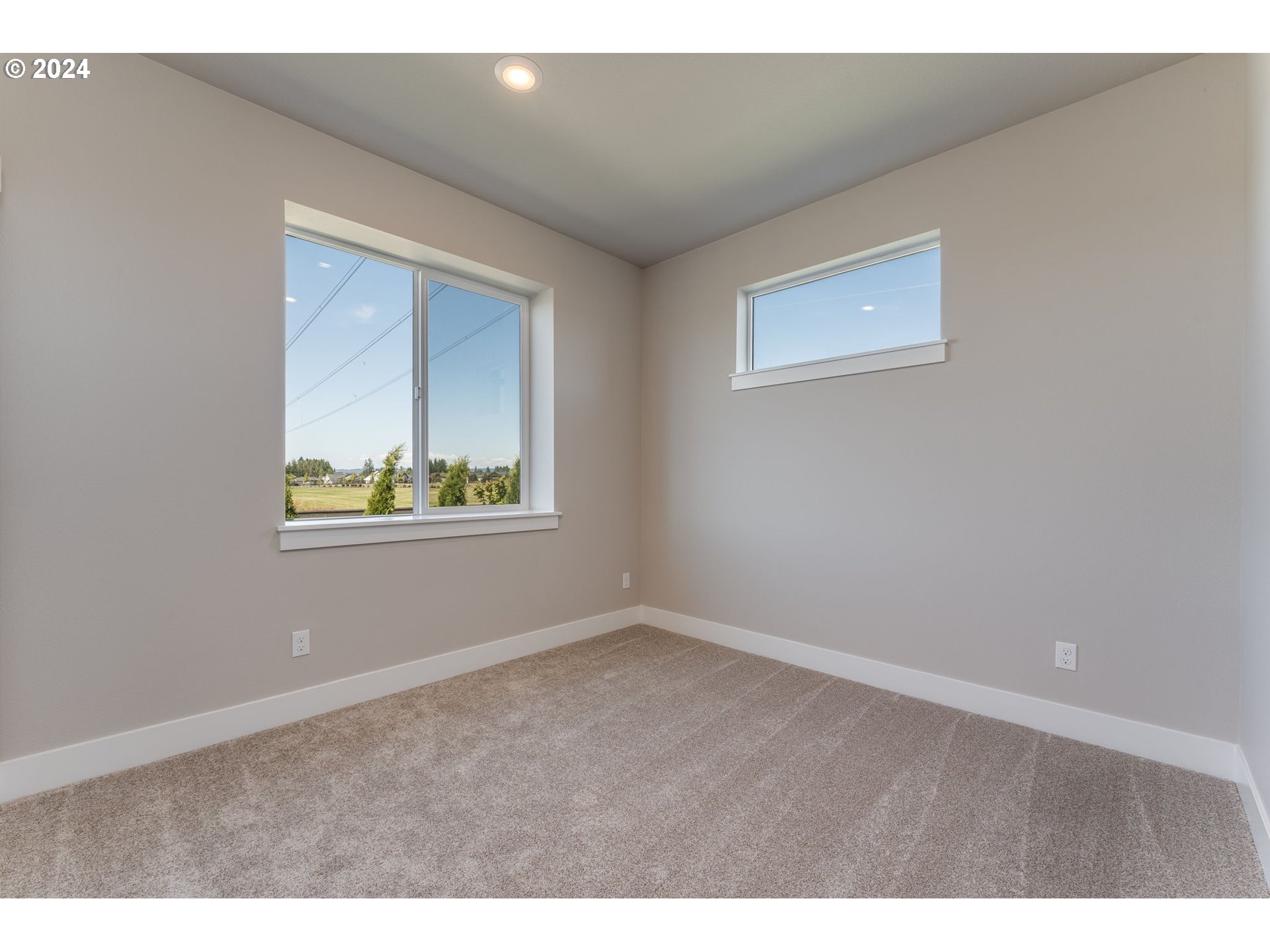 7717 SE Lumberton ST