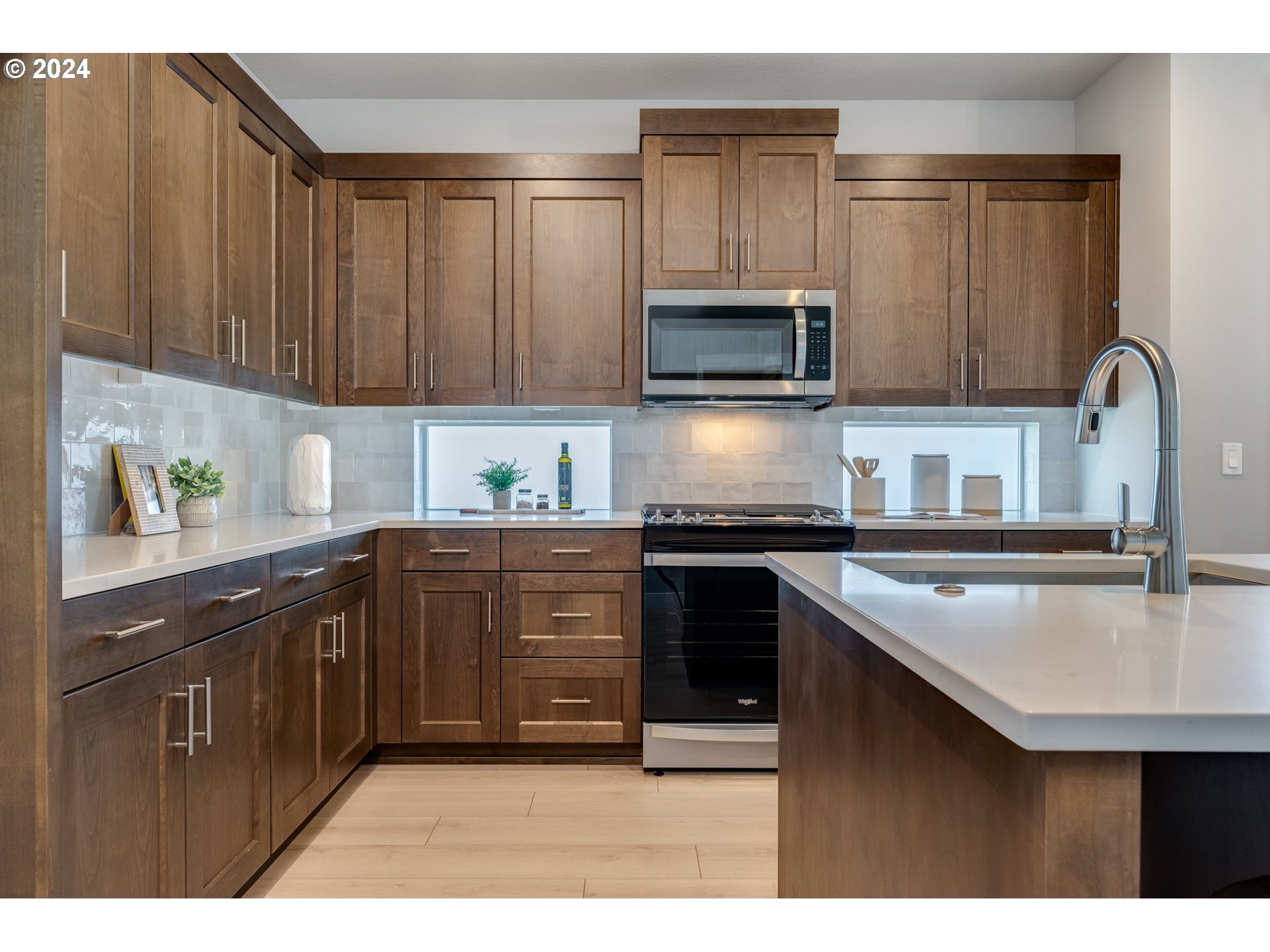 7717 SE Lumberton ST