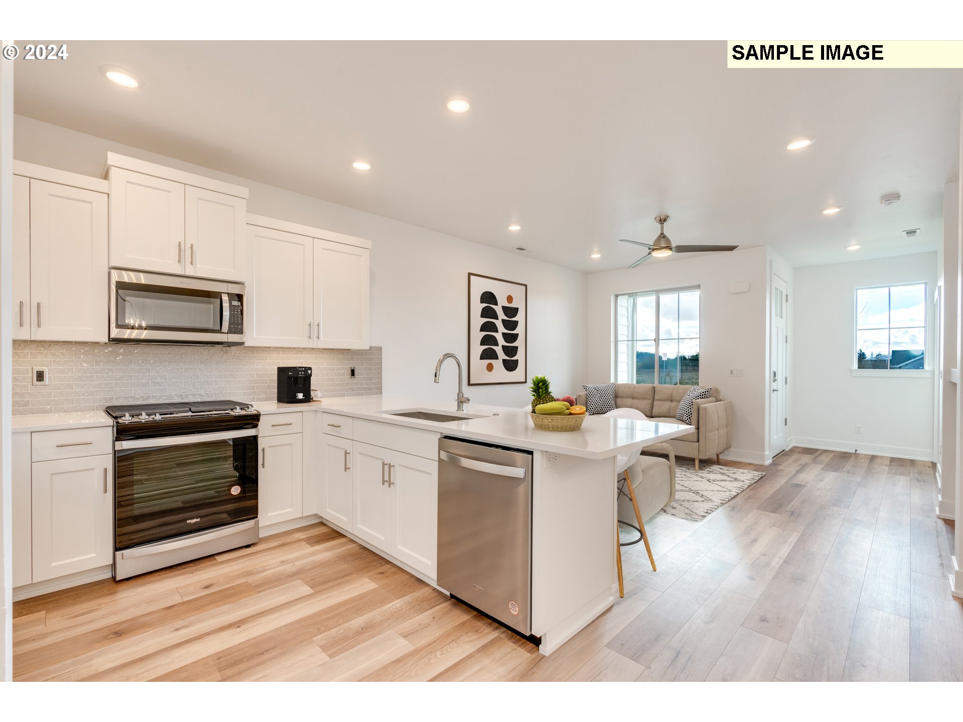 4031 SE CENTURY BLVD