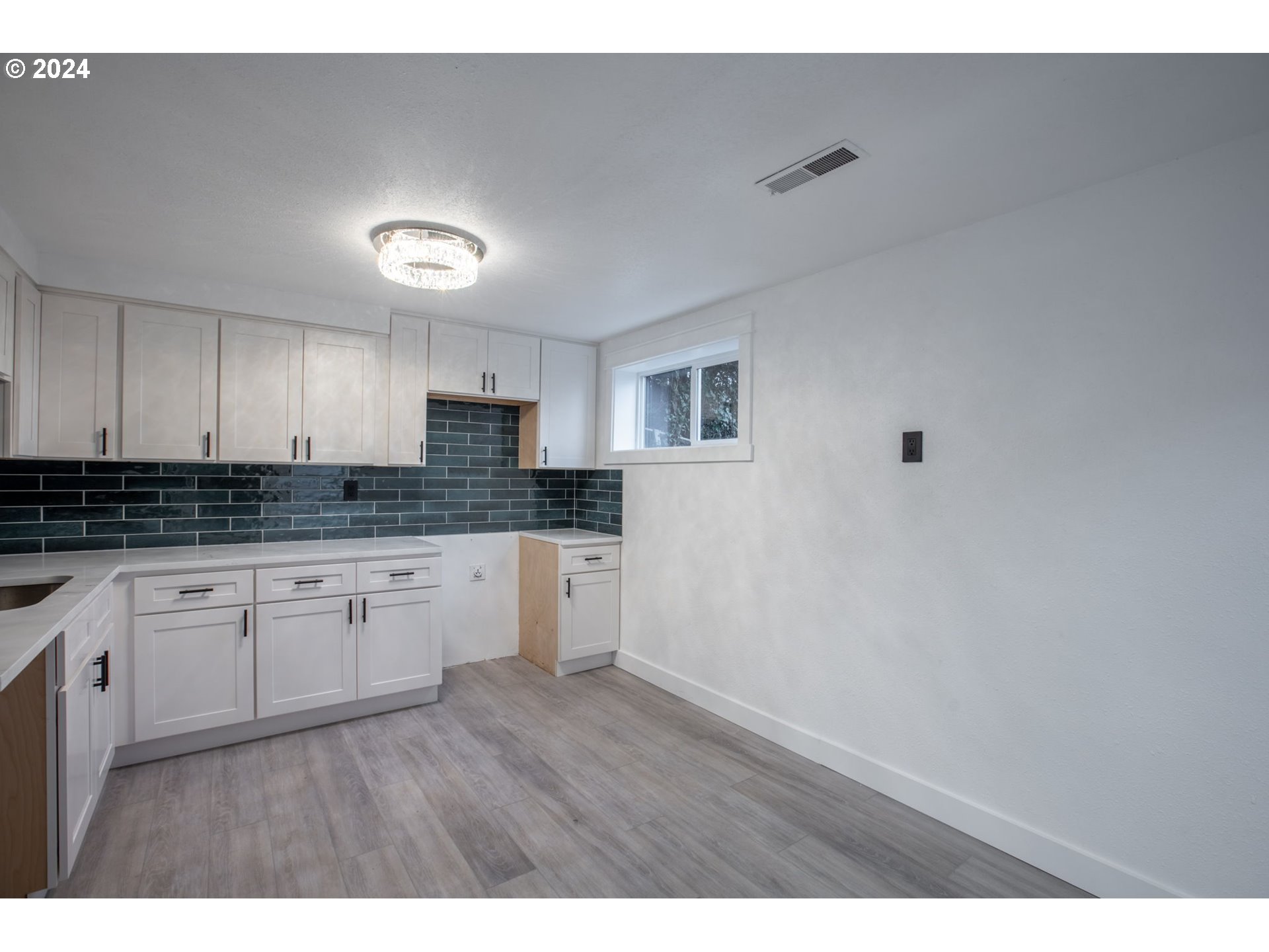 9358 SE SUN CREST DR