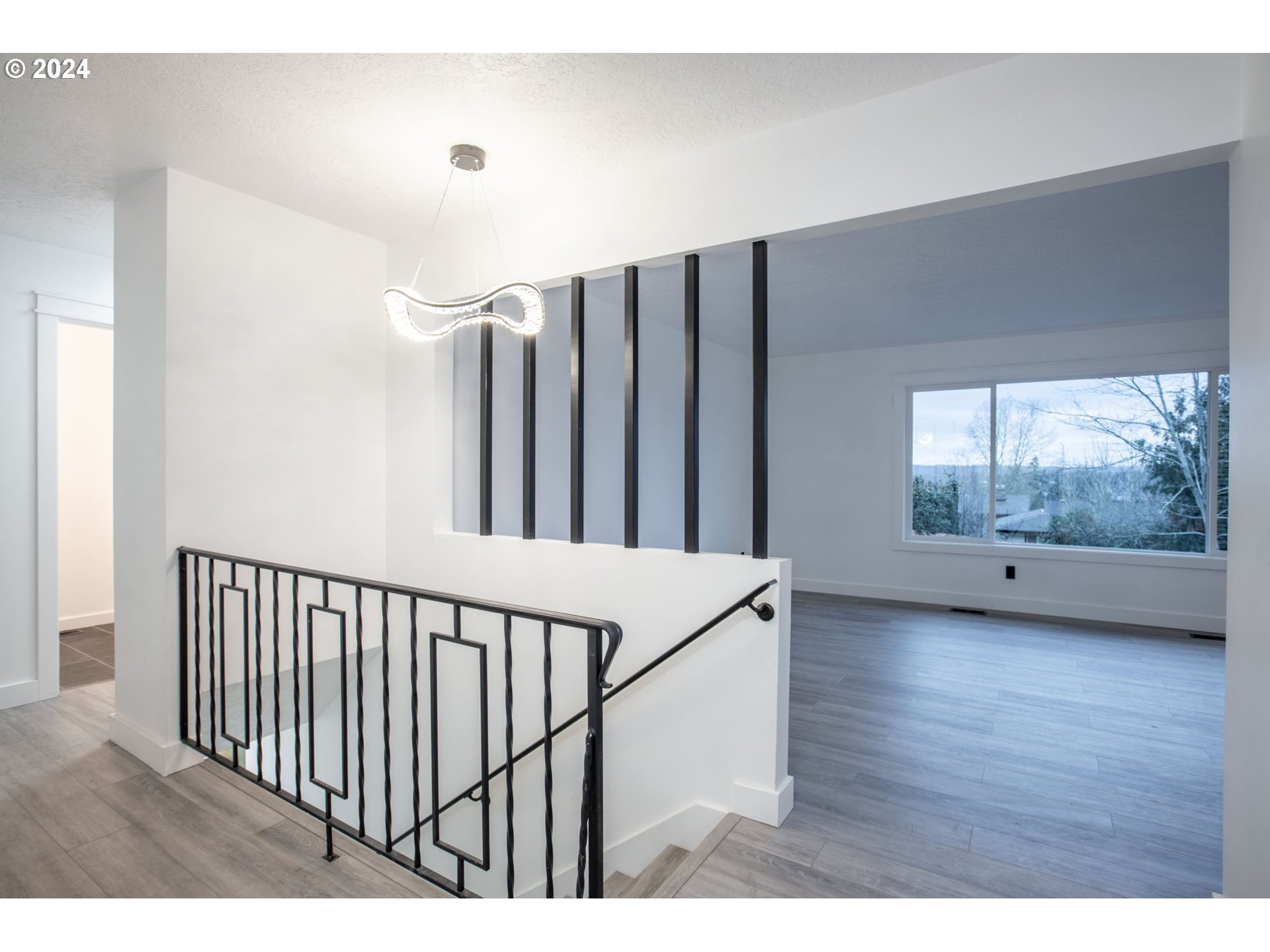 9358 SE SUN CREST DR