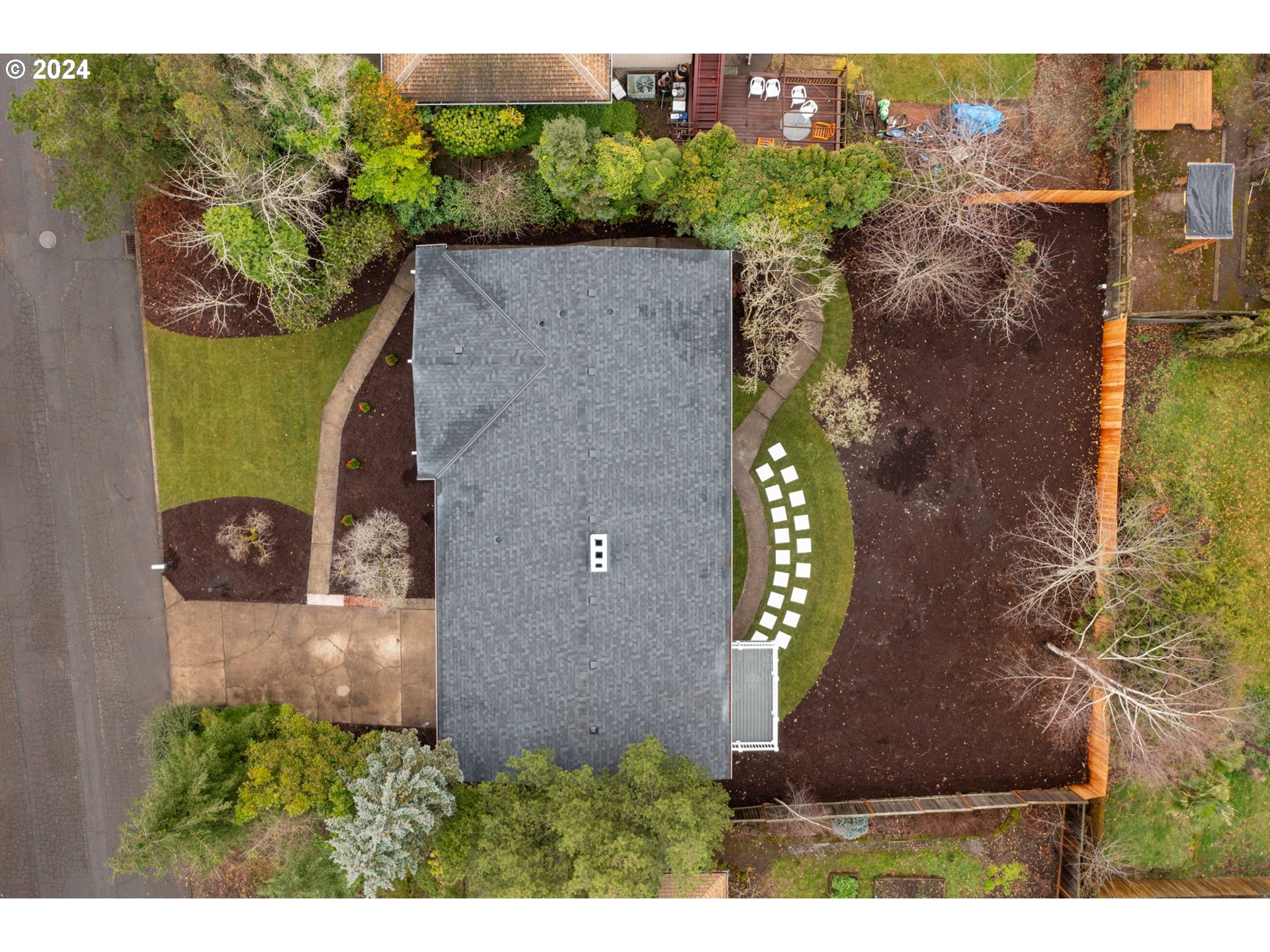 9358 SE SUN CREST DR