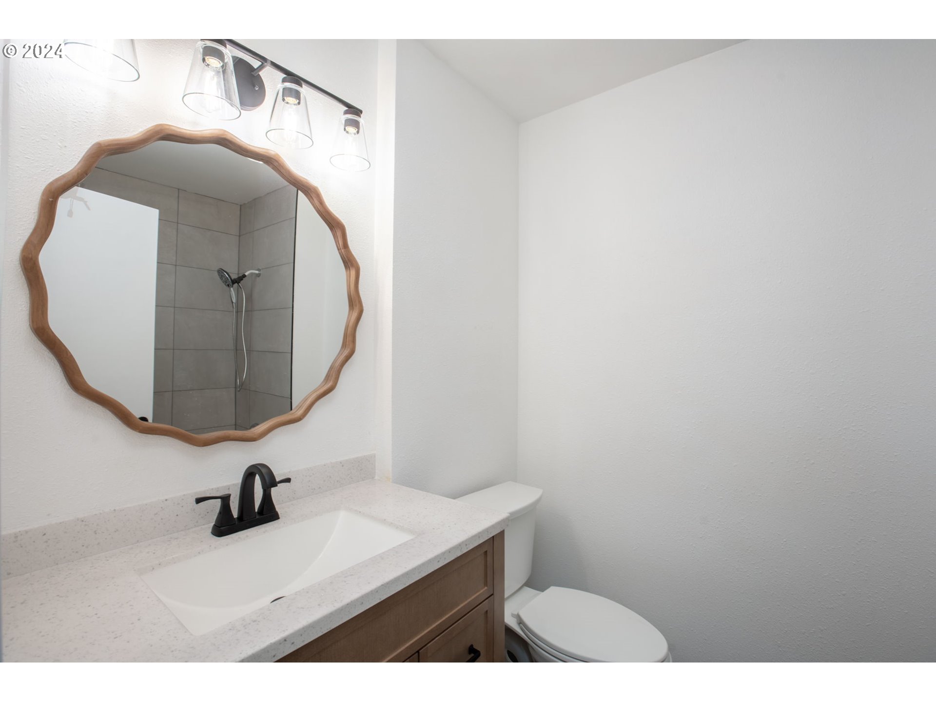 9358 SE SUN CREST DR