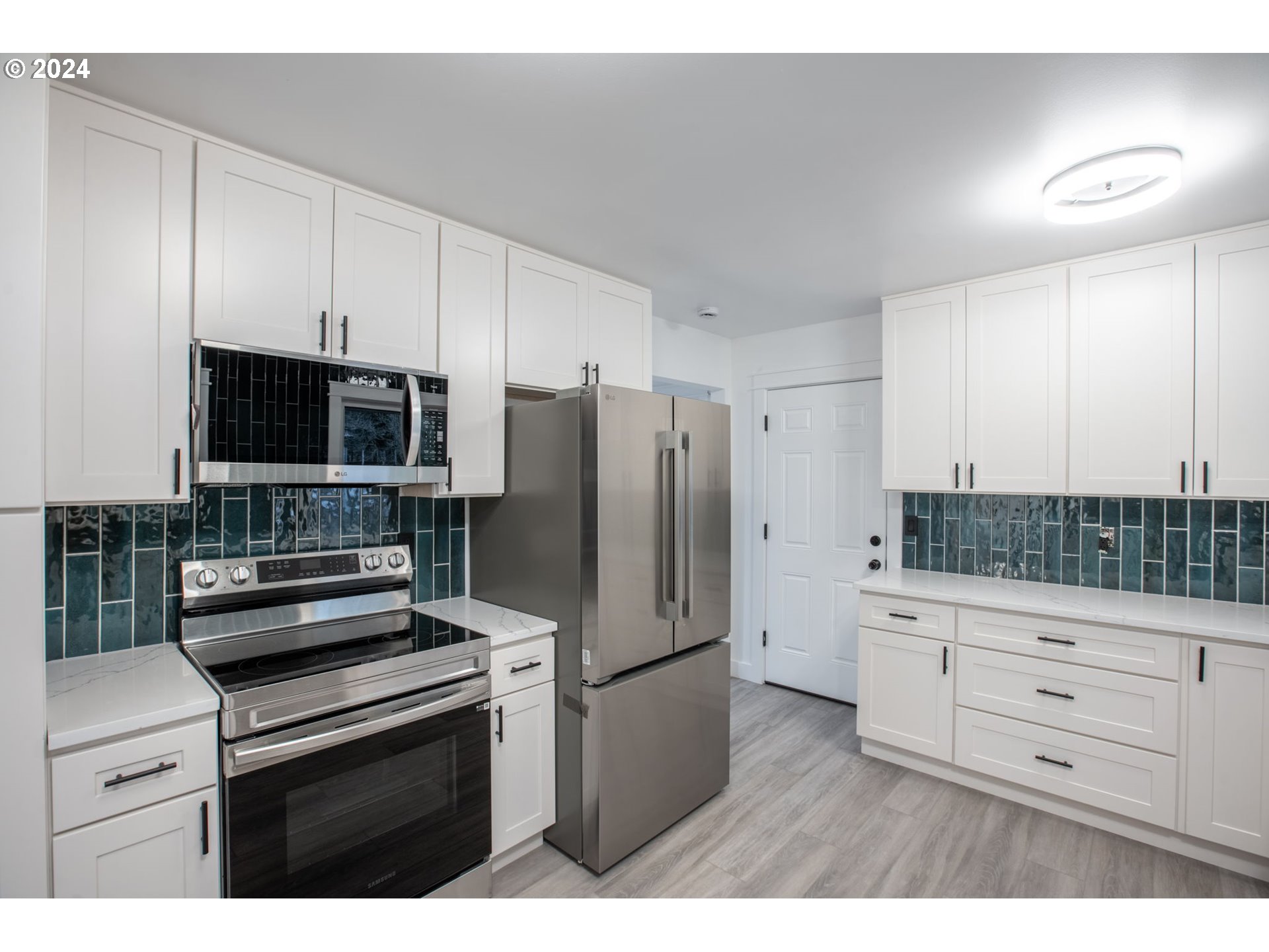 9358 SE SUN CREST DR