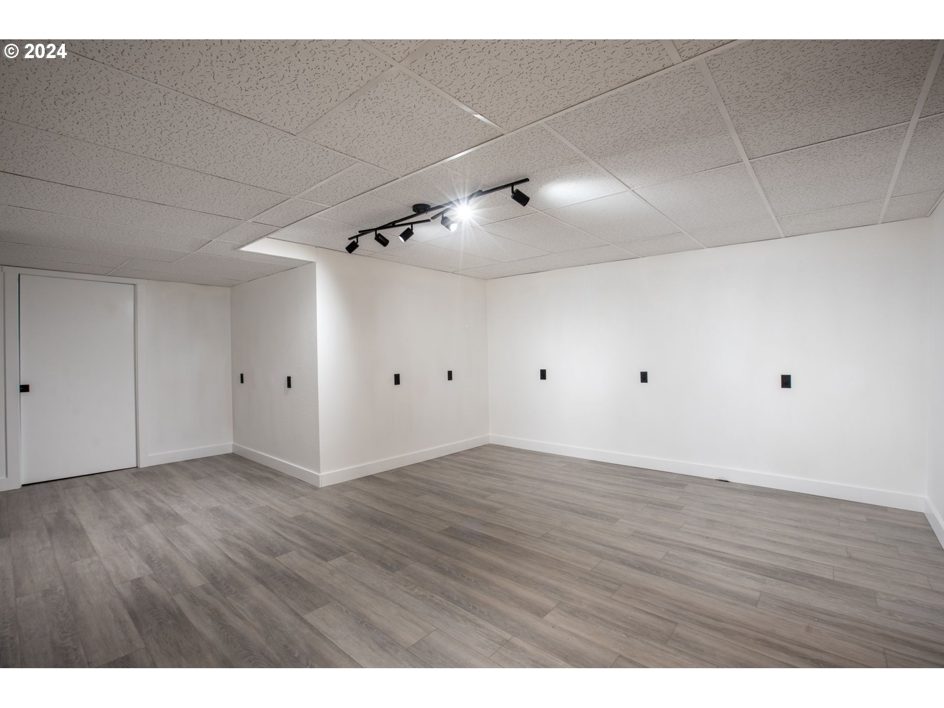 9358 SE SUN CREST DR