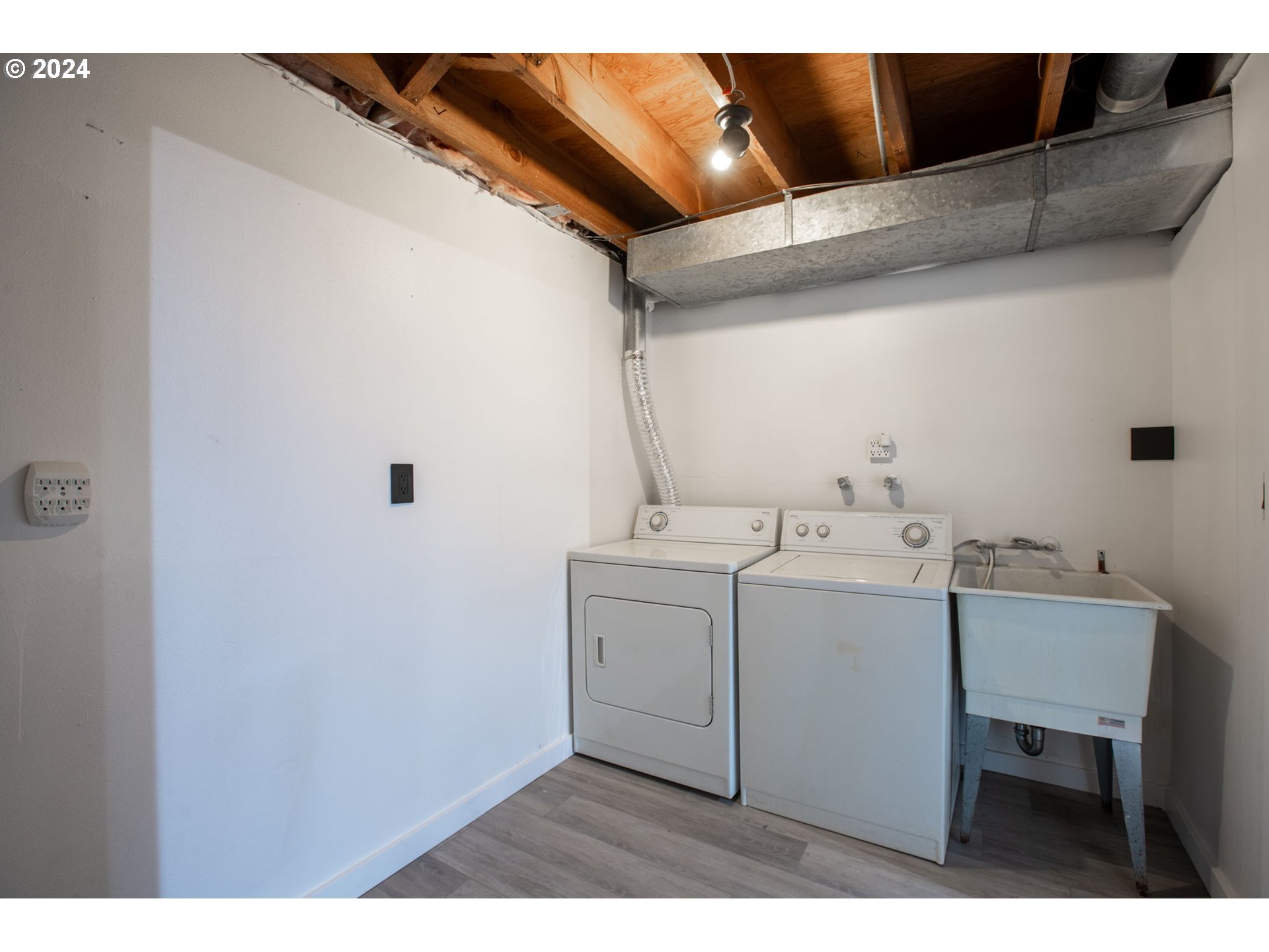 9358 SE SUN CREST DR