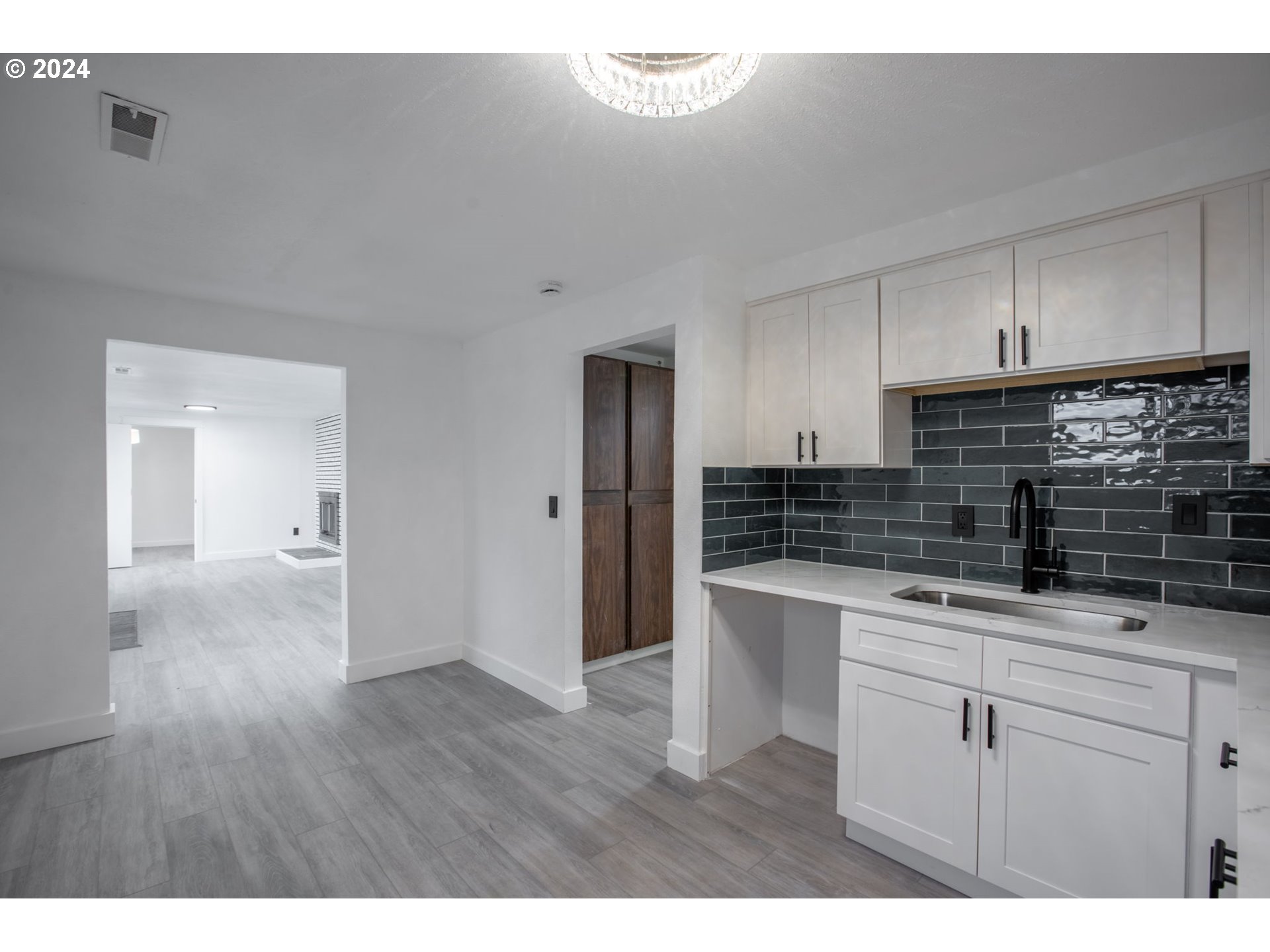 9358 SE SUN CREST DR