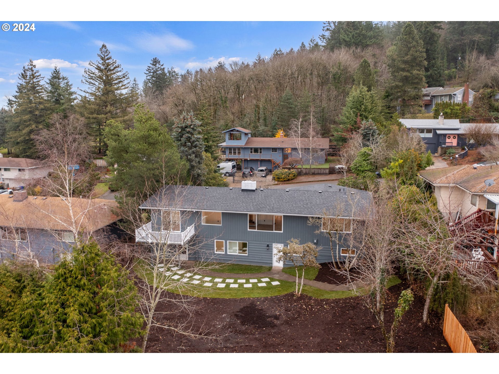 9358 SE SUN CREST DR