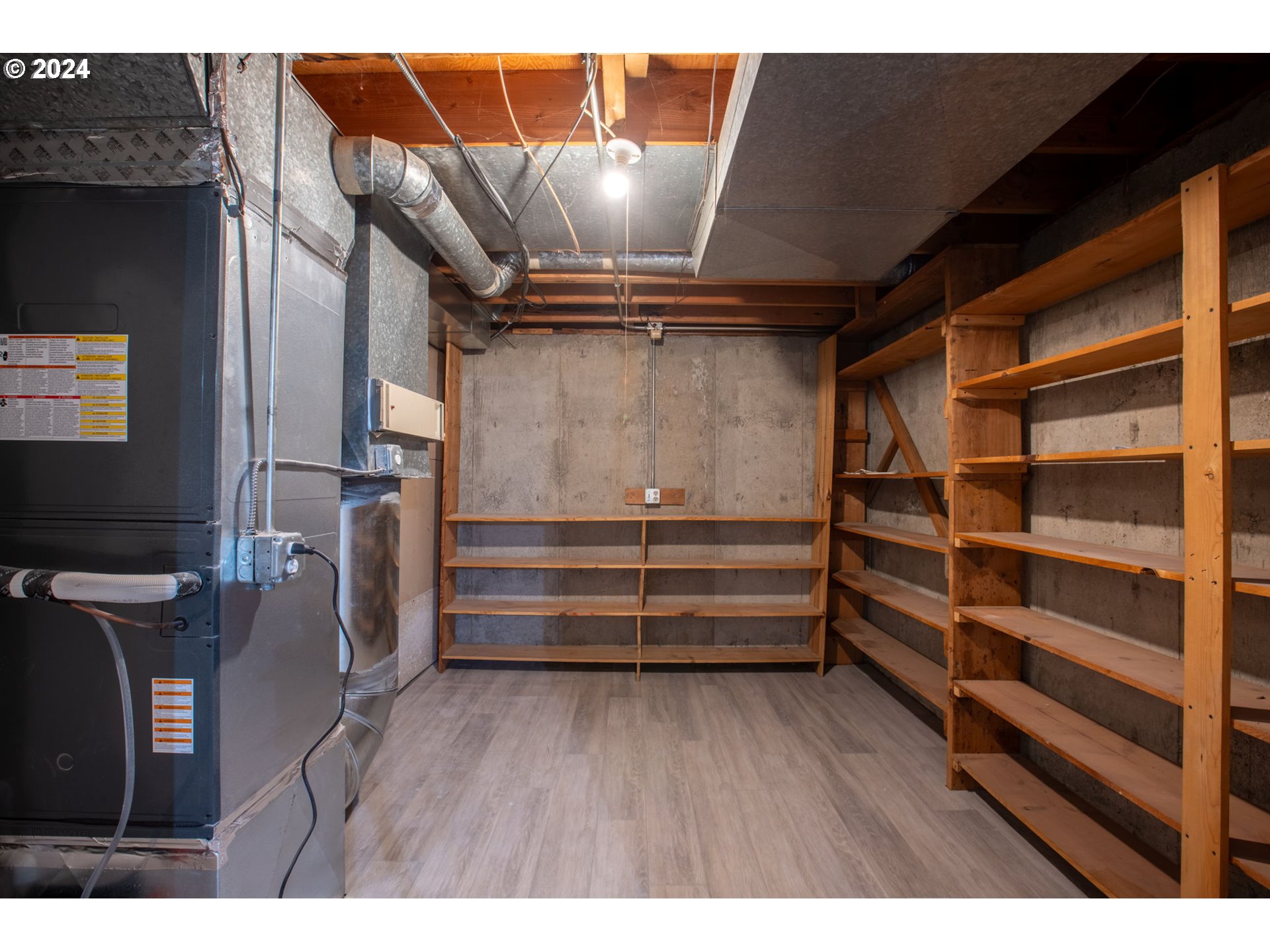 9358 SE SUN CREST DR