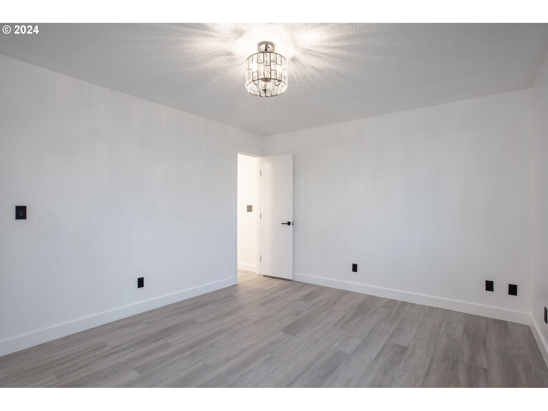 9358 SE SUN CREST DR