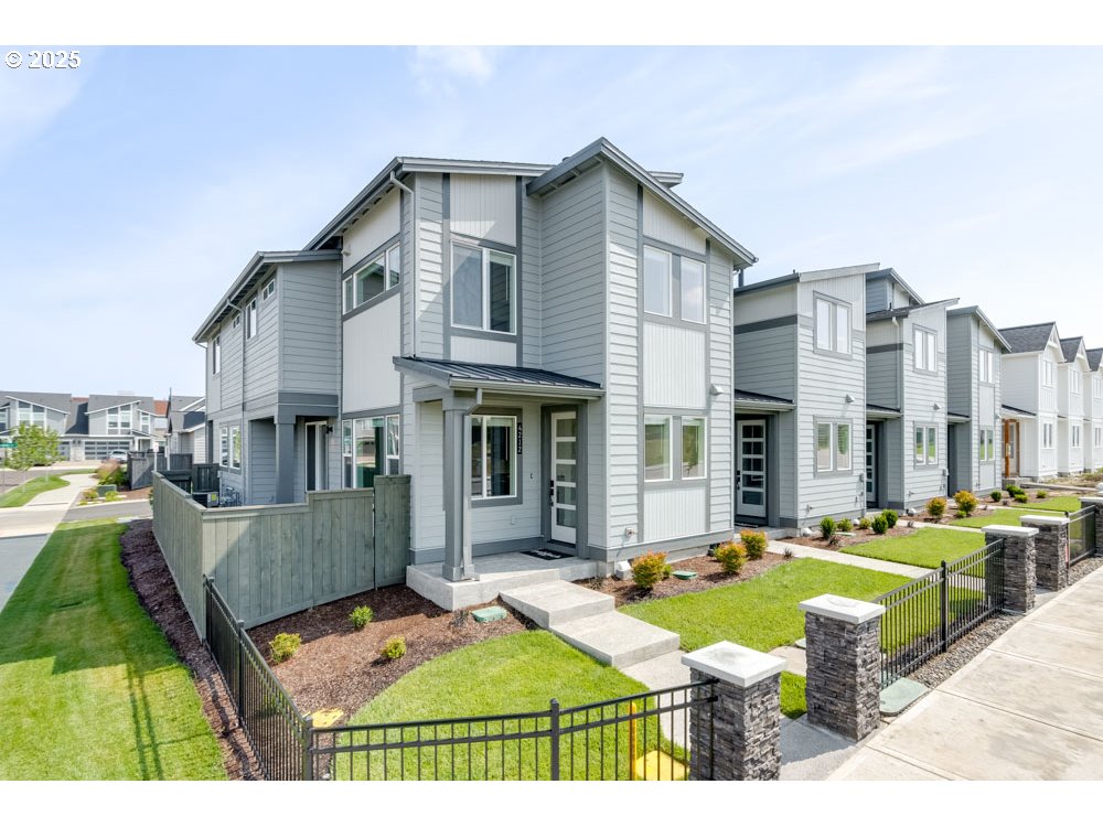 4212 SE Century BLVD