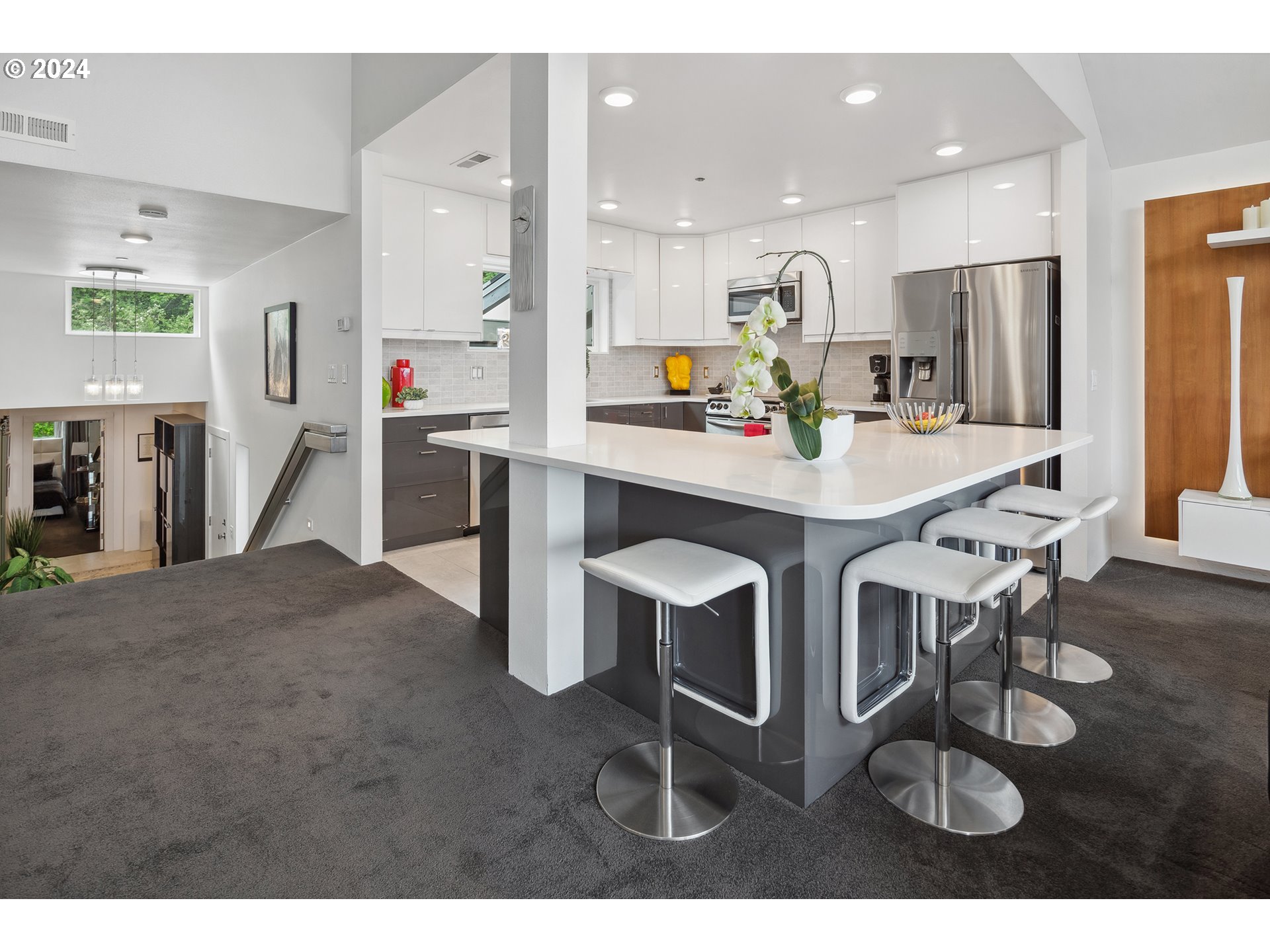 5427 SW VIEW POINT TER