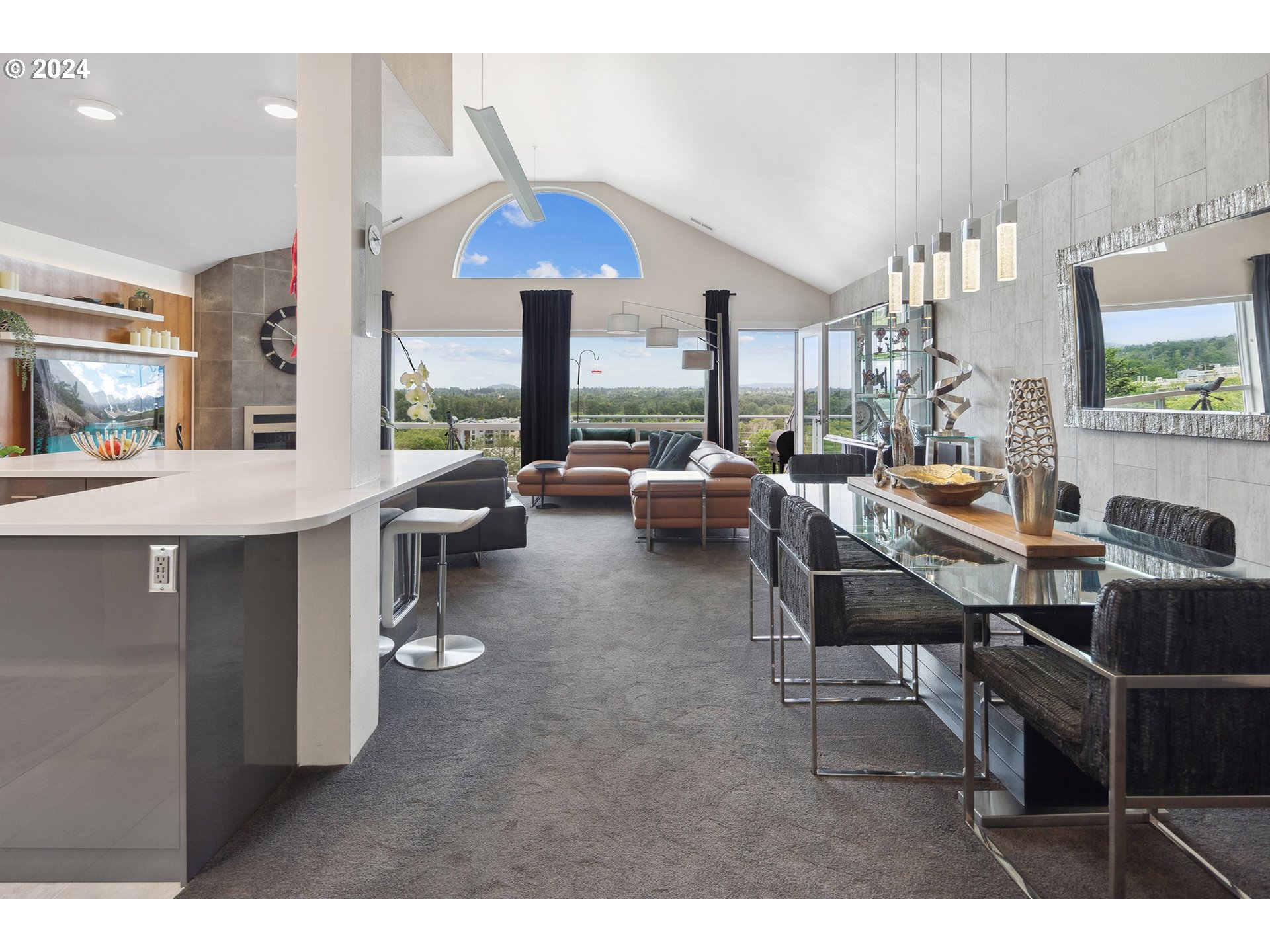 5427 SW VIEW POINT TER