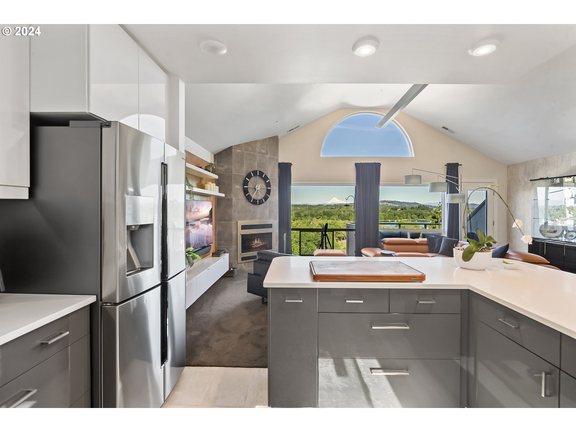 5427 SW VIEW POINT TER