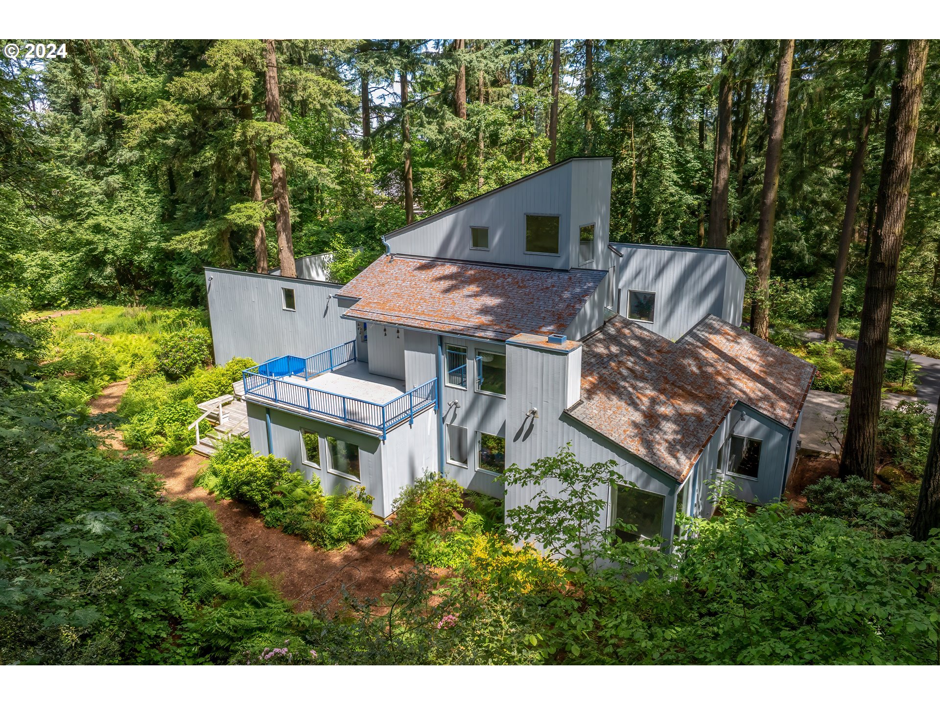 2275 SW MAYFIELD AVE