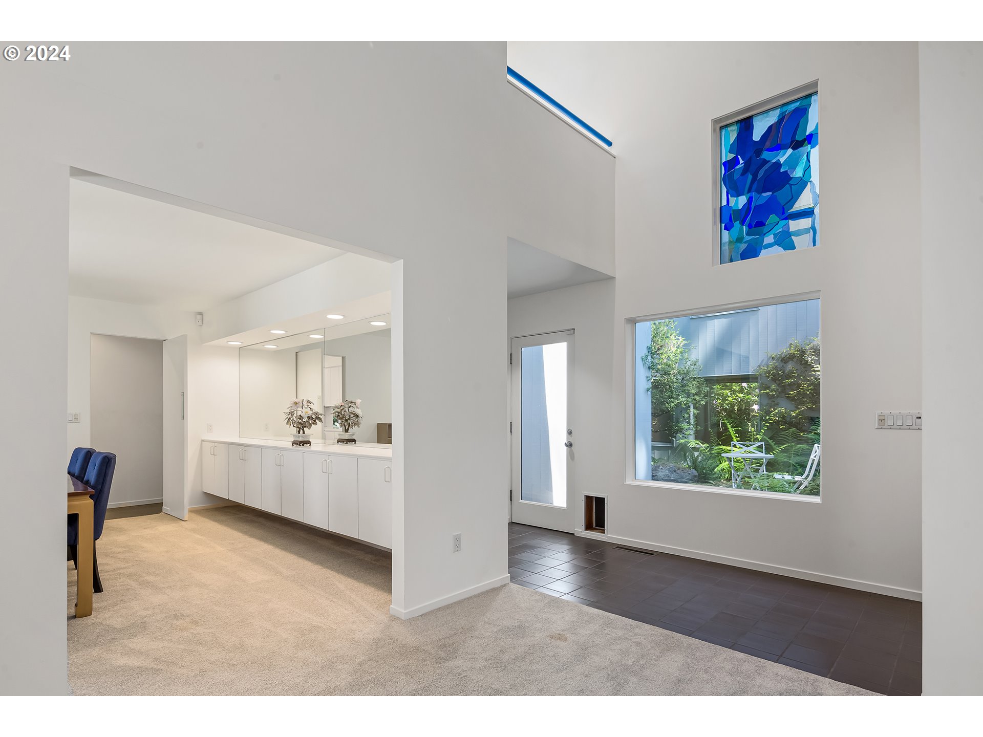 2275 SW MAYFIELD AVE