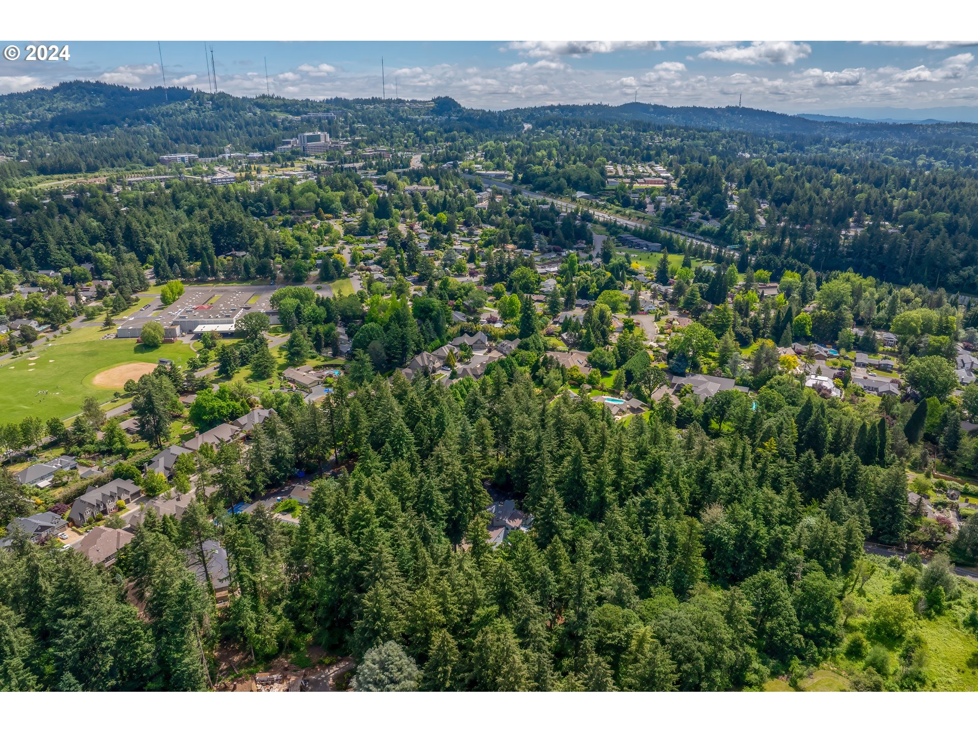 2275 SW MAYFIELD AVE