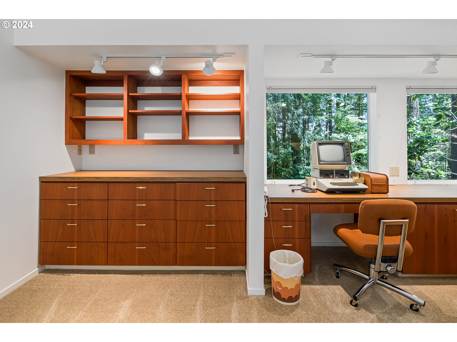 2275 SW MAYFIELD AVE