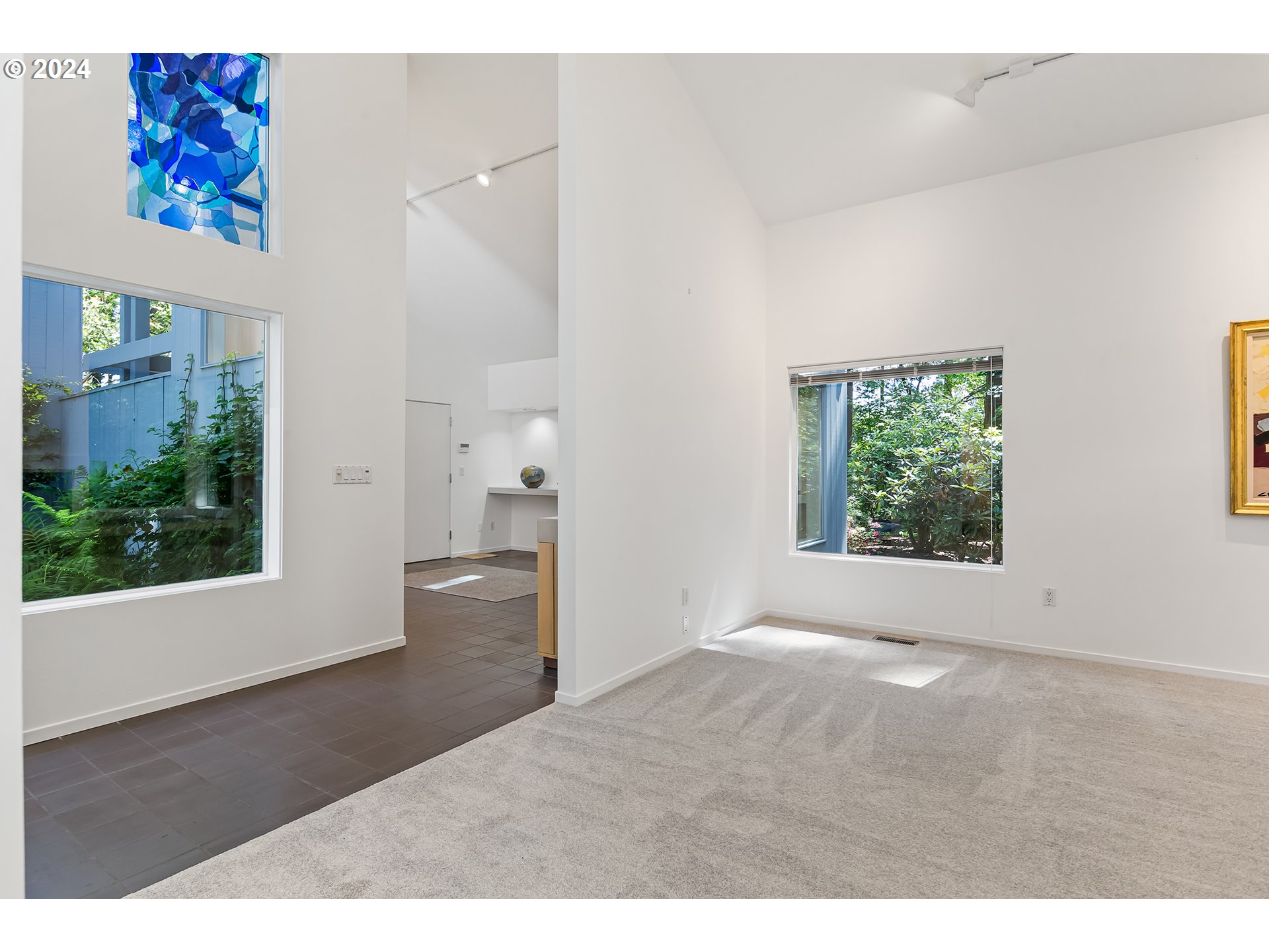 2275 SW MAYFIELD AVE