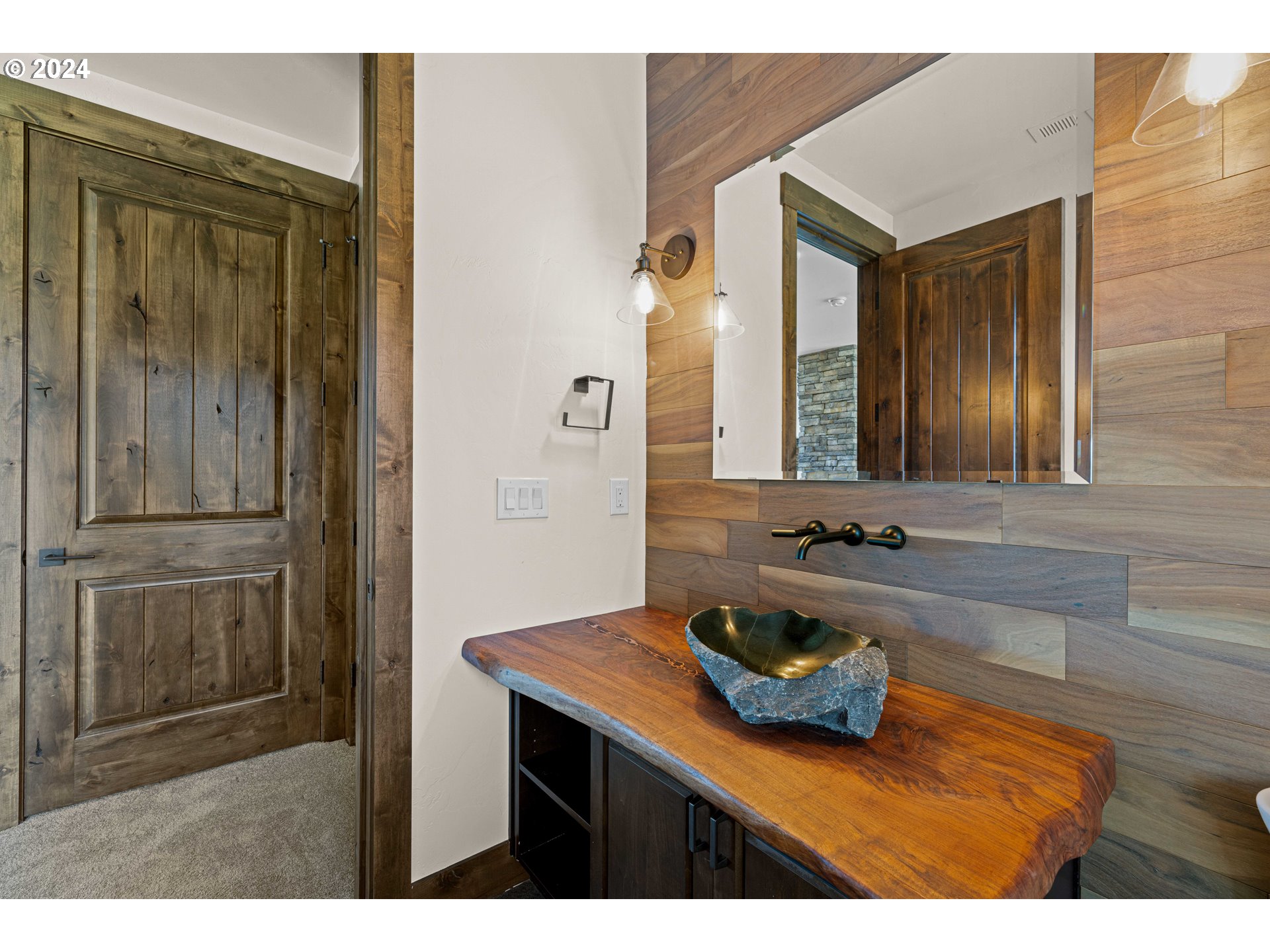 13380 NE PARRETT MOUNTAIN RD