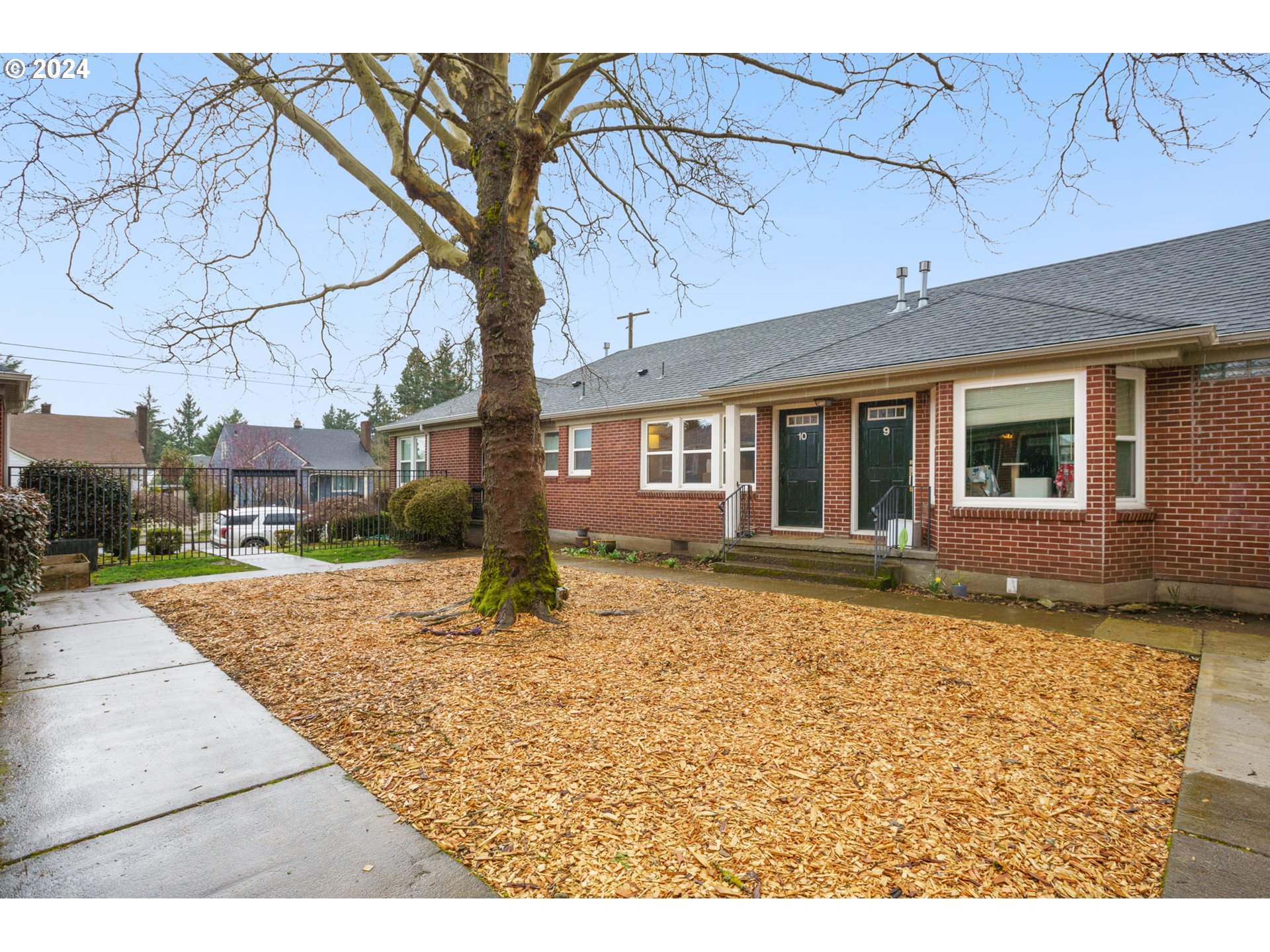 2530 NE KILLINGSWORTH ST 3