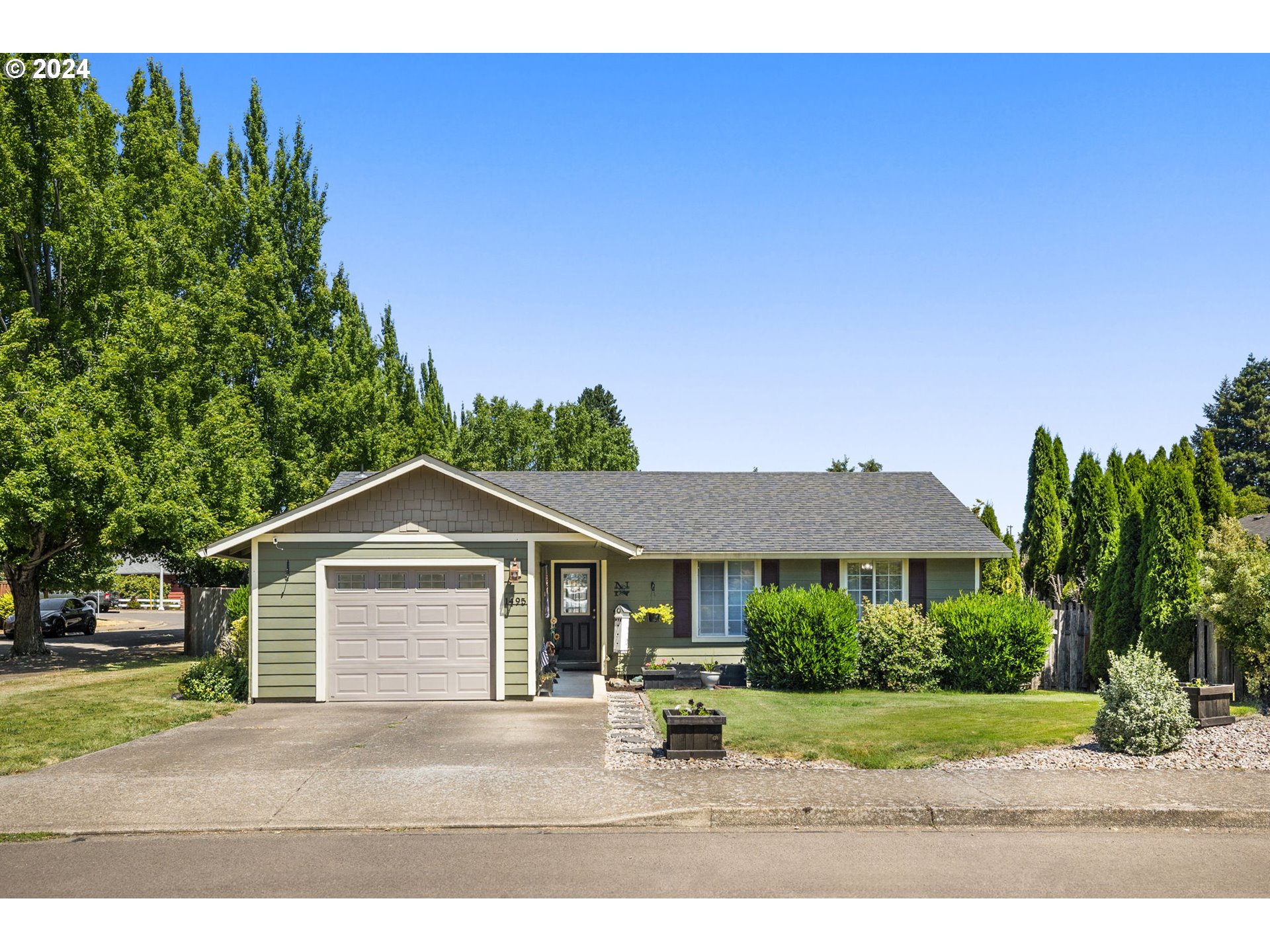 1495 SW APPERSON ST, McMinnville