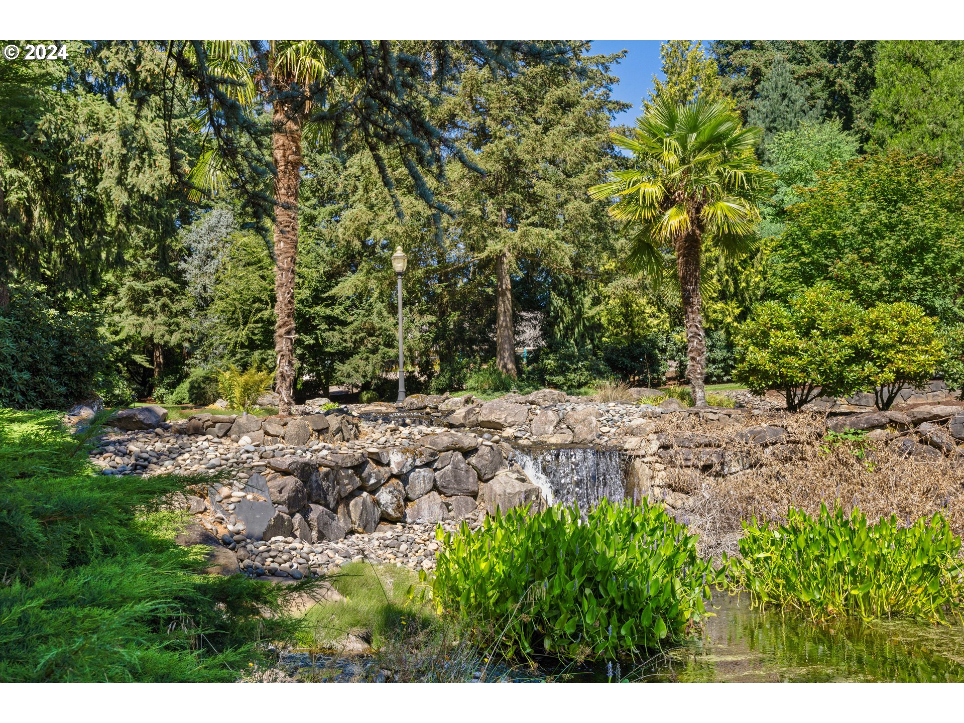 27050 SW Petes Mountain RD