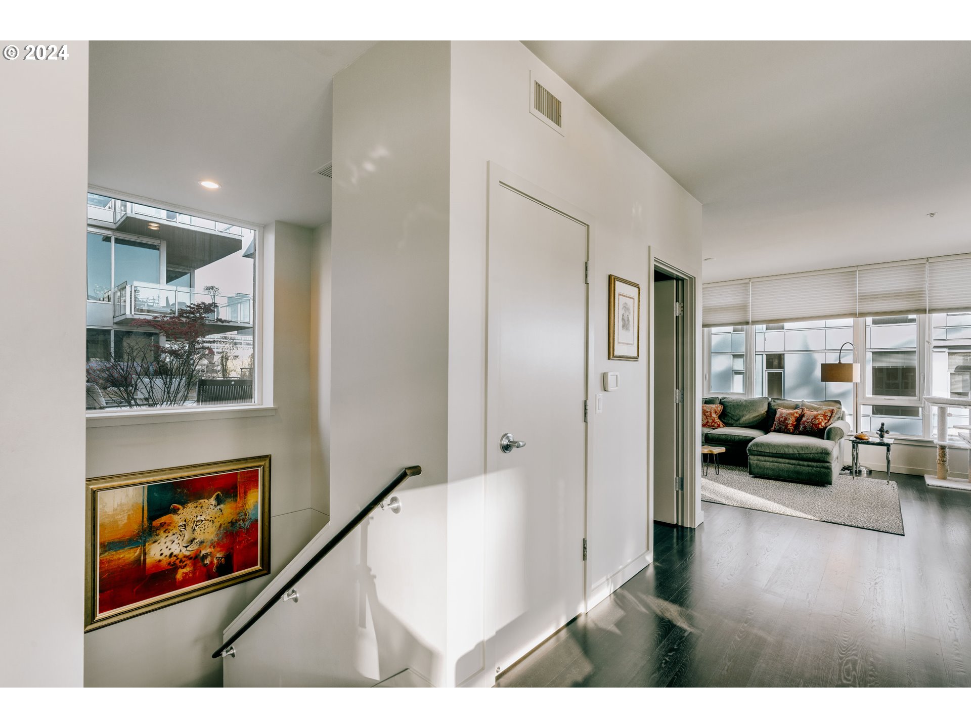 1930 S RIVER DR W107