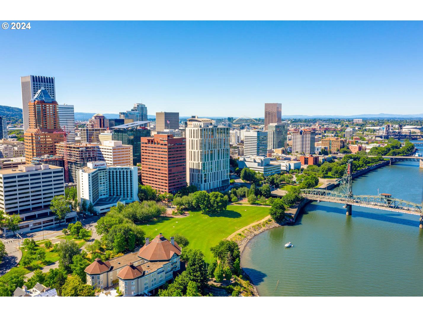 1930 S RIVER DR W107