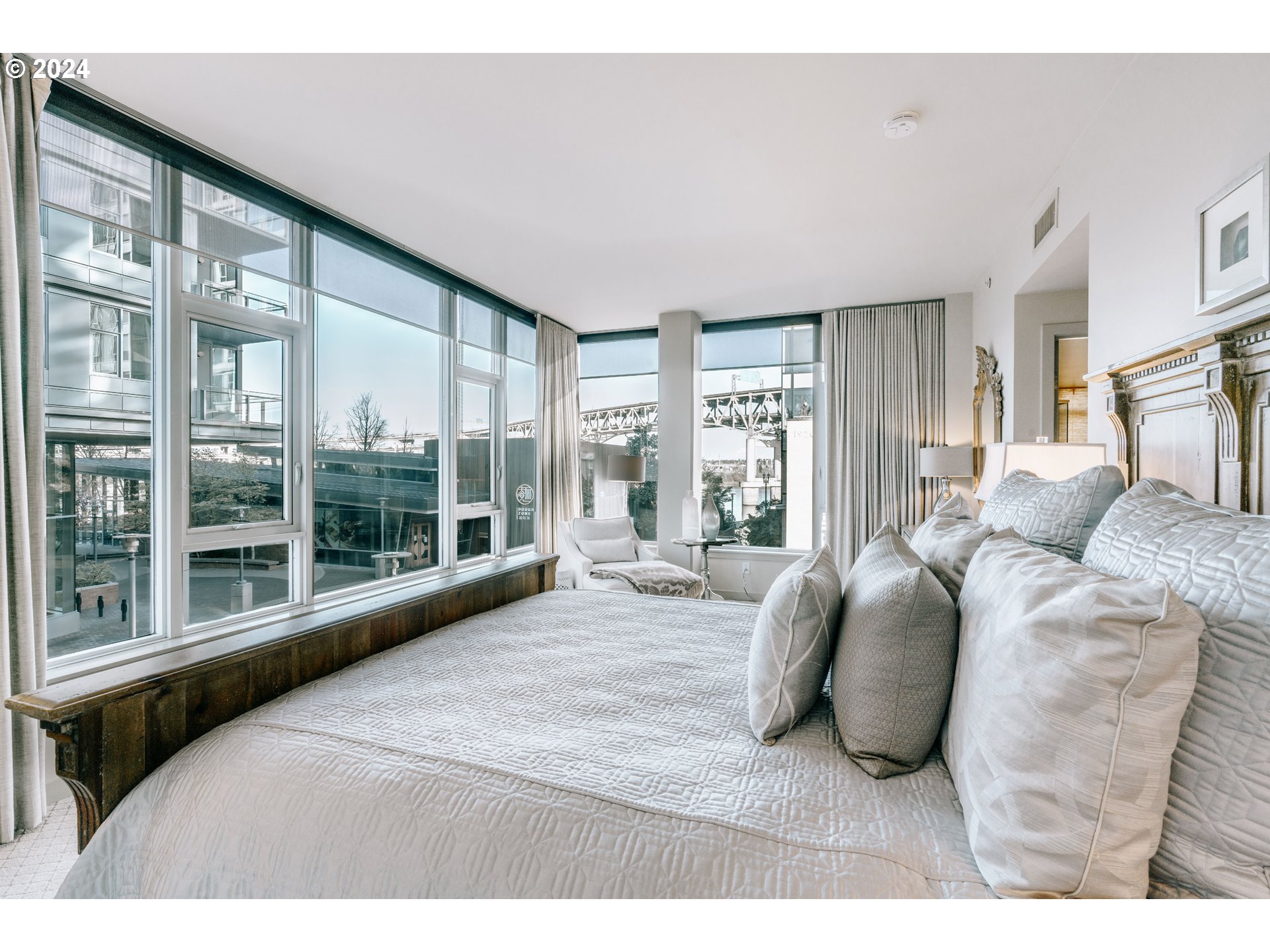 1930 S RIVER DR W107