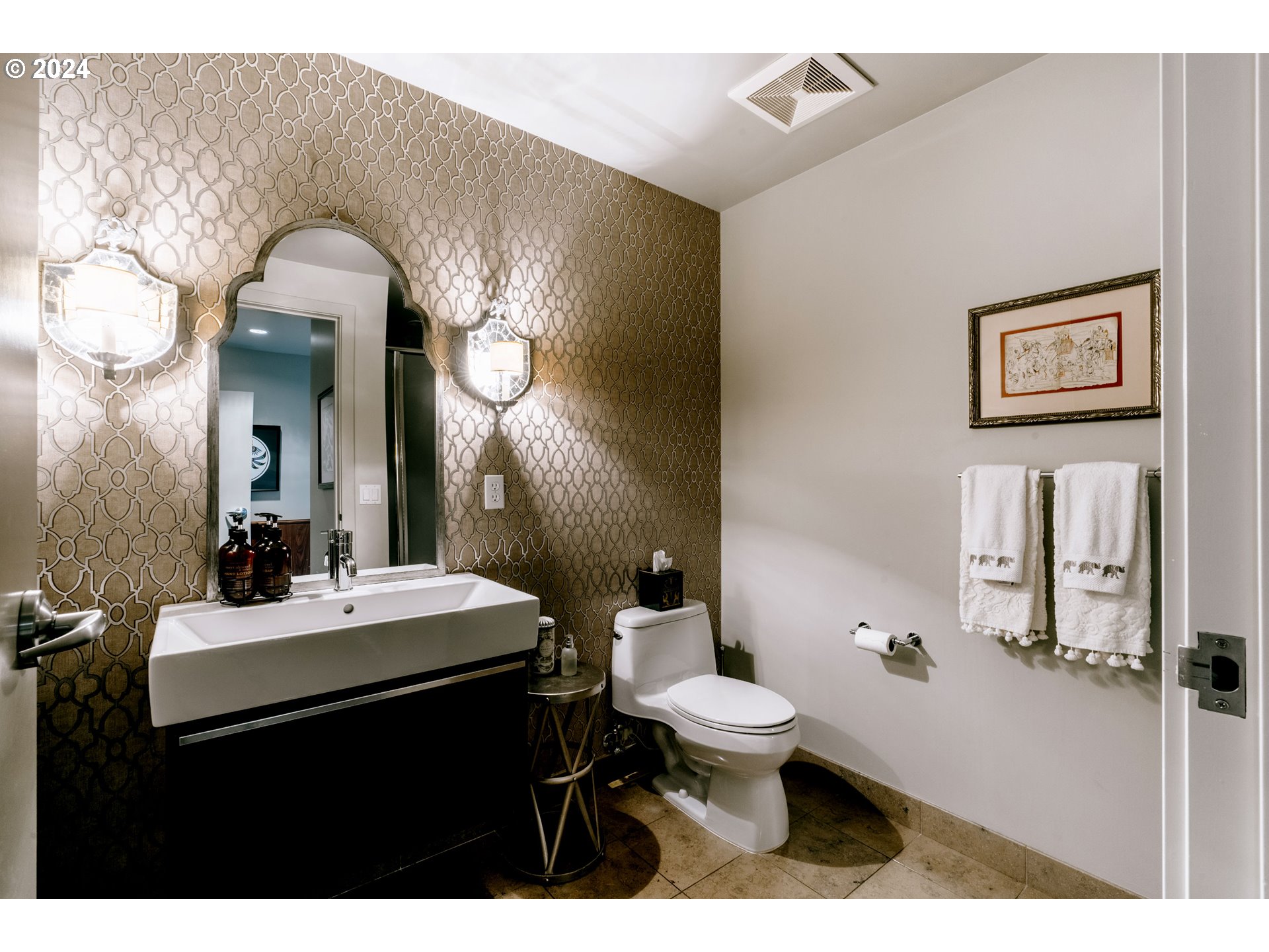 1930 S RIVER DR W107