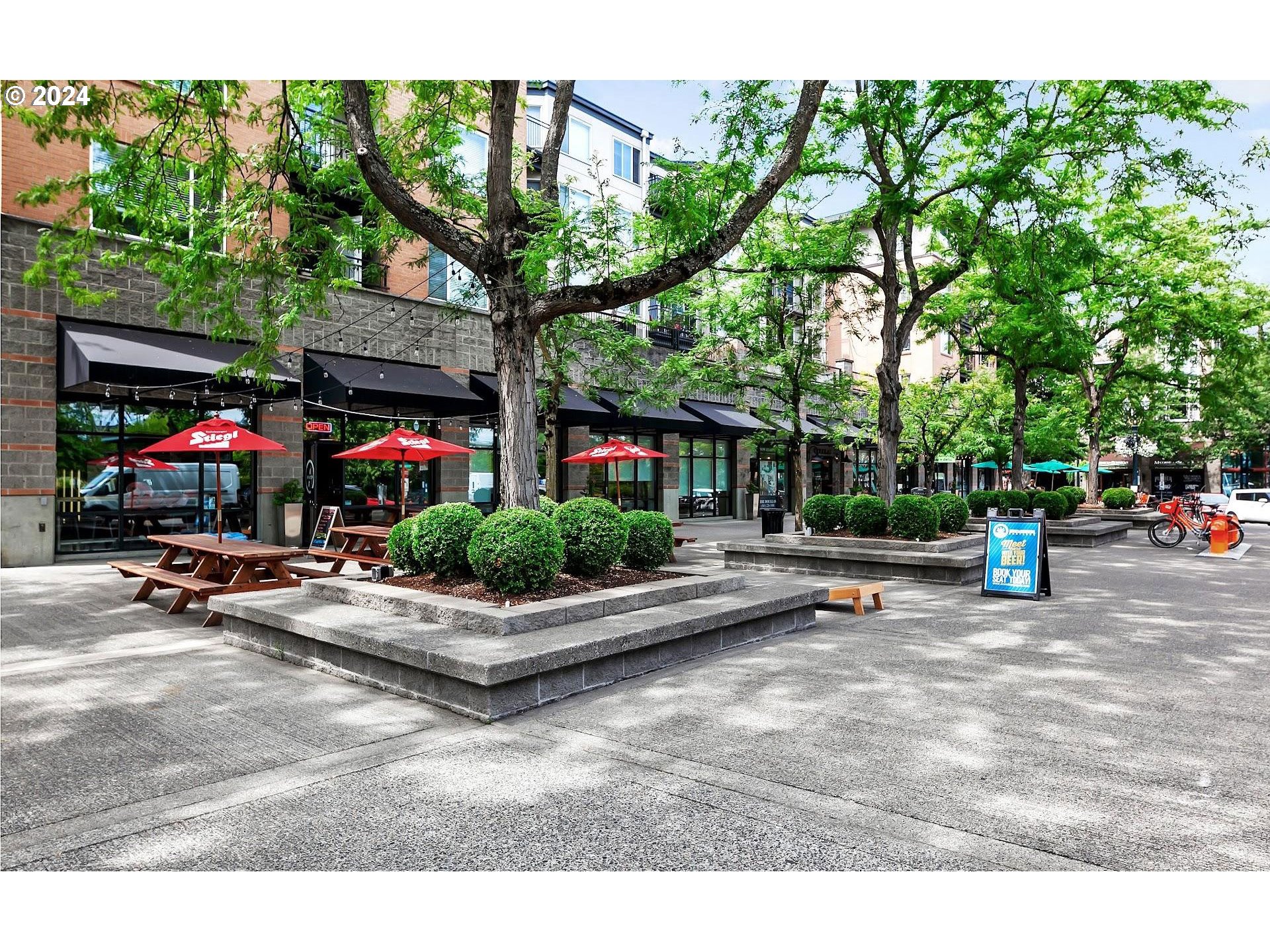 1930 S RIVER DR W107