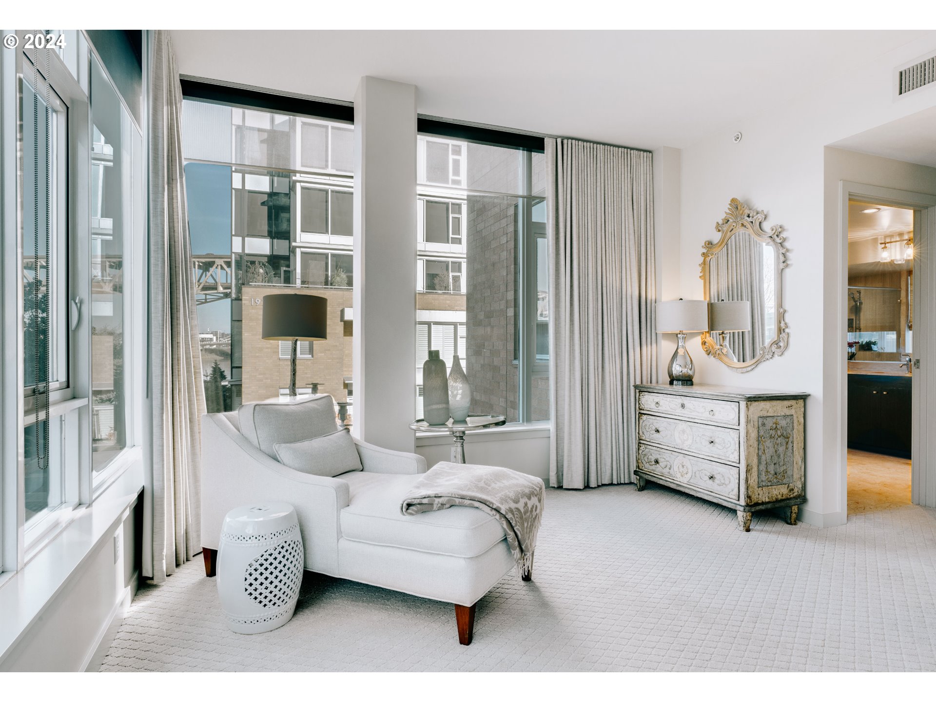 1930 S RIVER DR W107