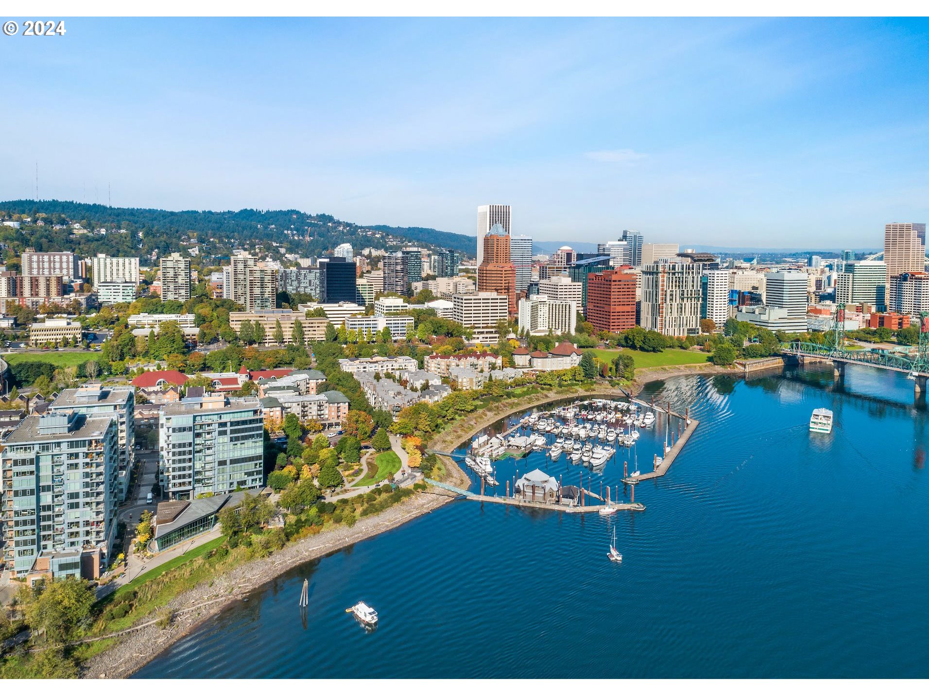 1930 S RIVER DR W107