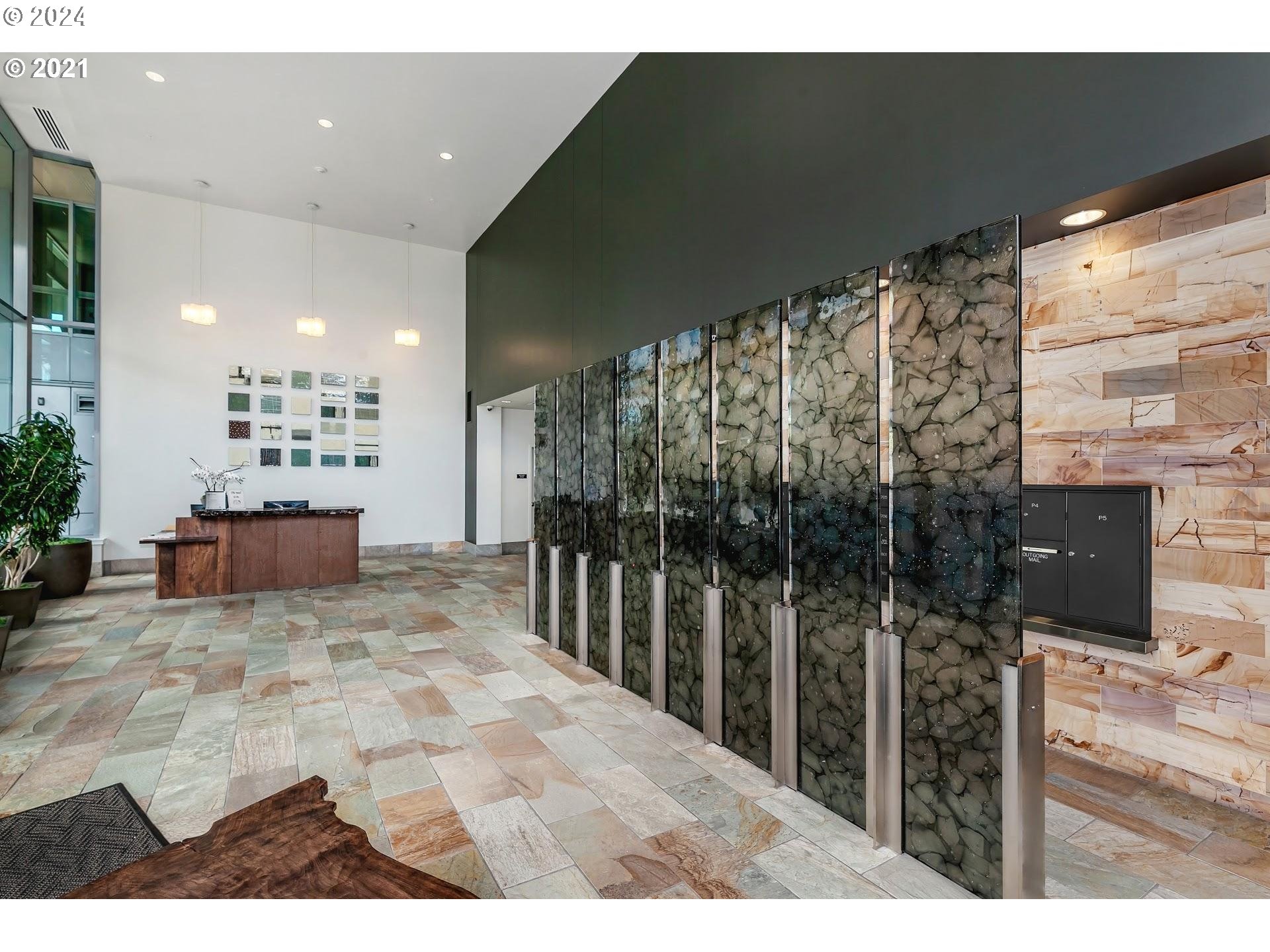 1930 S RIVER DR W107